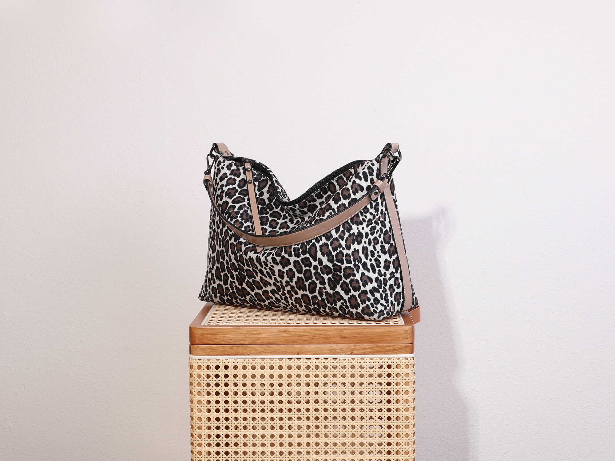 Wholesaler Ines Delaure - Corduroy trimmed tote bag