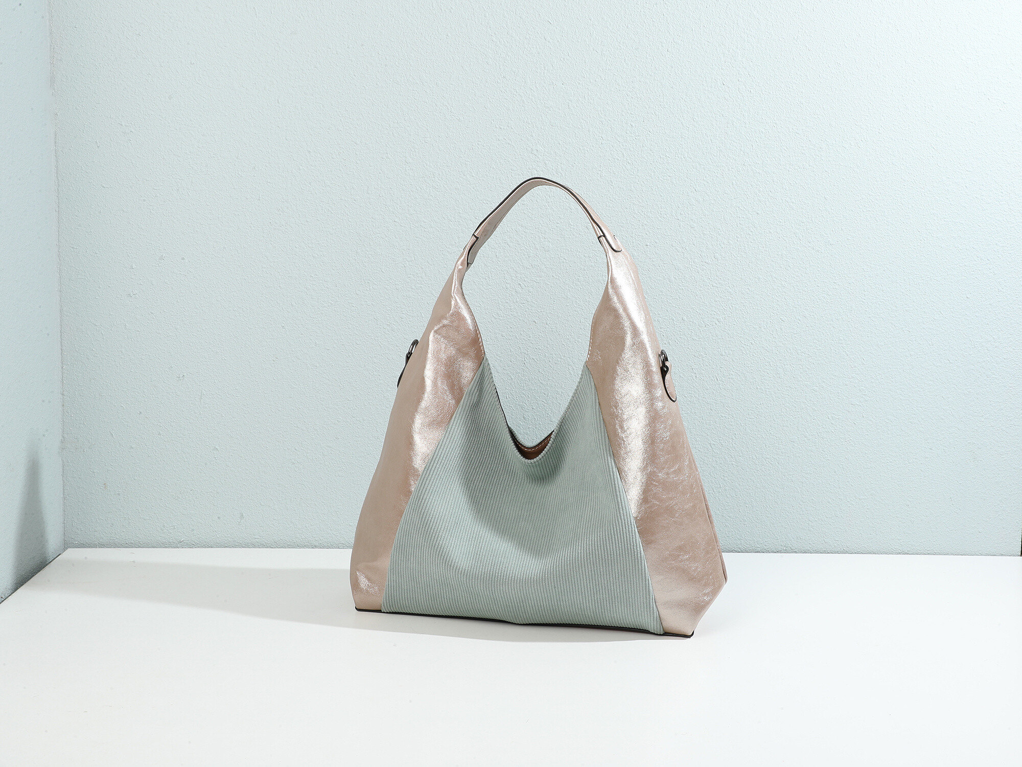 Wholesaler Ines Delaure - Côte -velvet bimotière tote furnished in