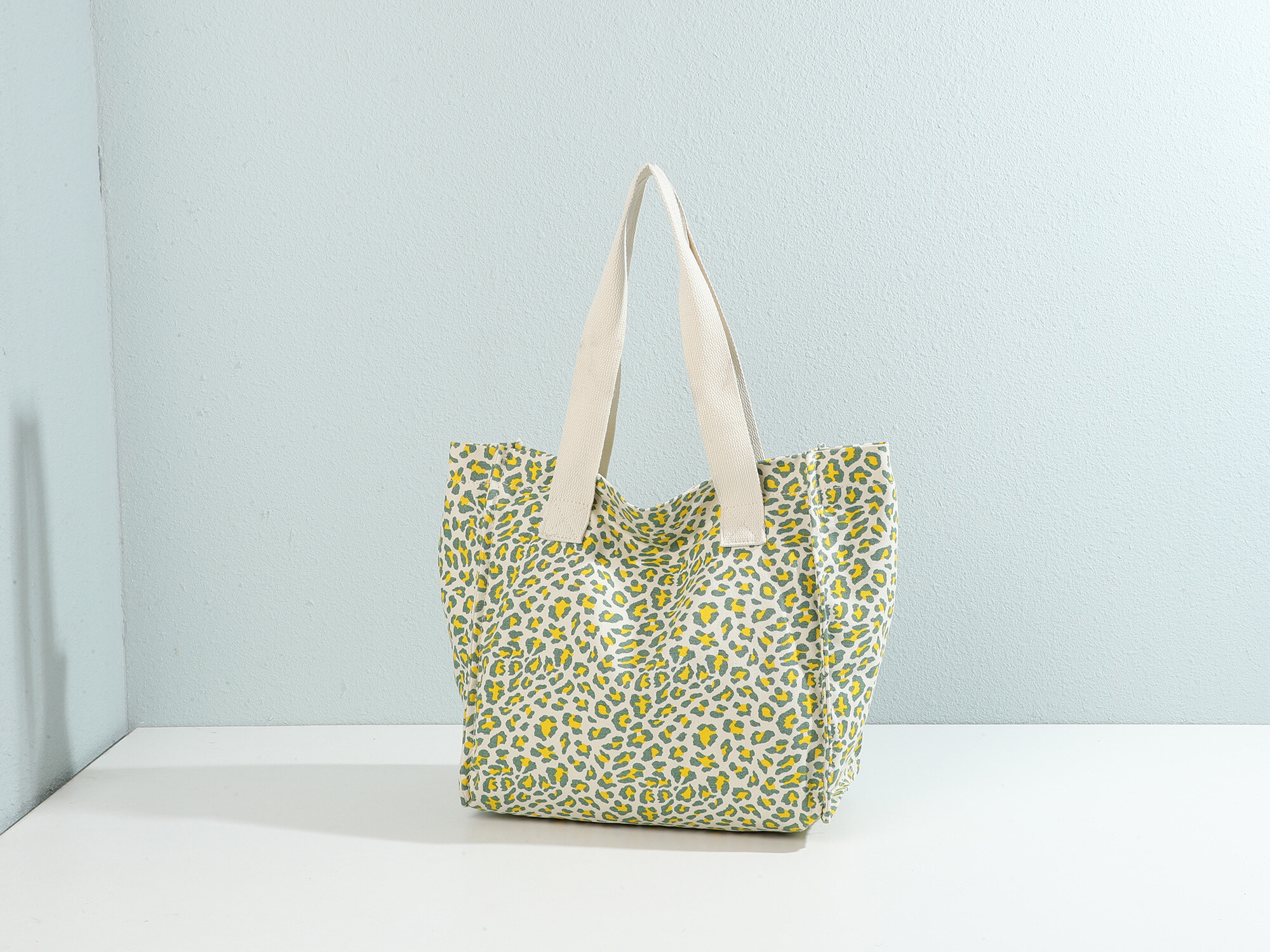 Wholesaler Ines Delaure - Zipped shopping bag