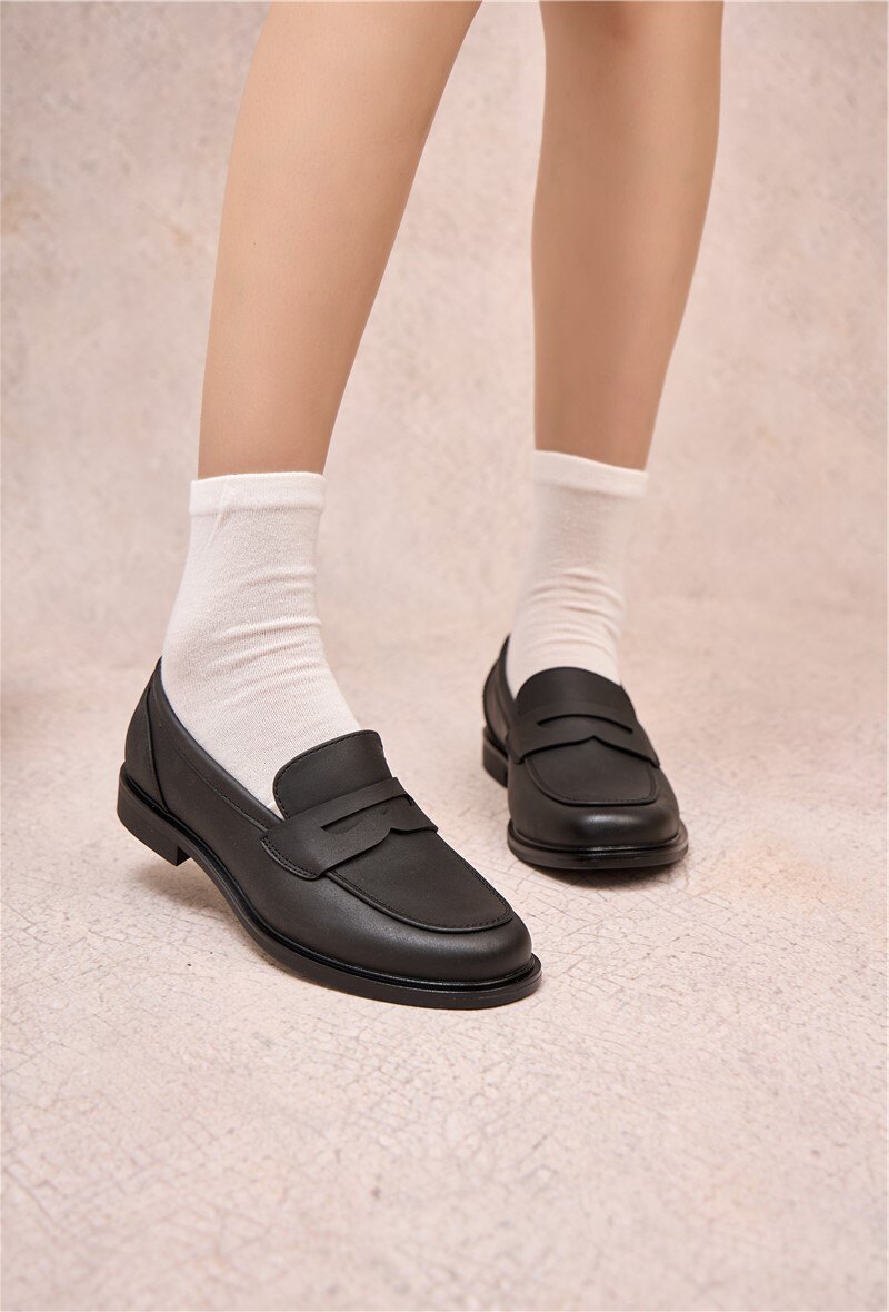 Wholesaler Inia. - Flat faux leather loafers