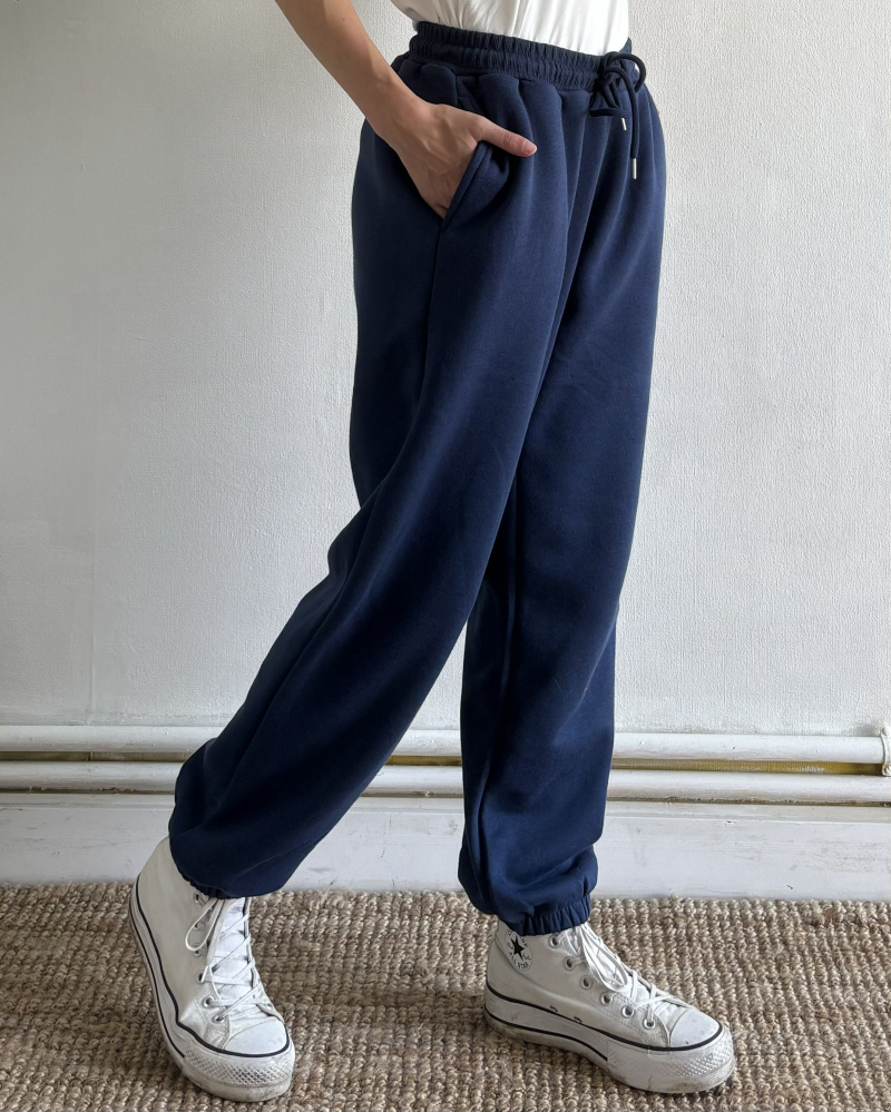 Mayorista Inspiration Studio - Pantalón jogger con elástico en el bajo