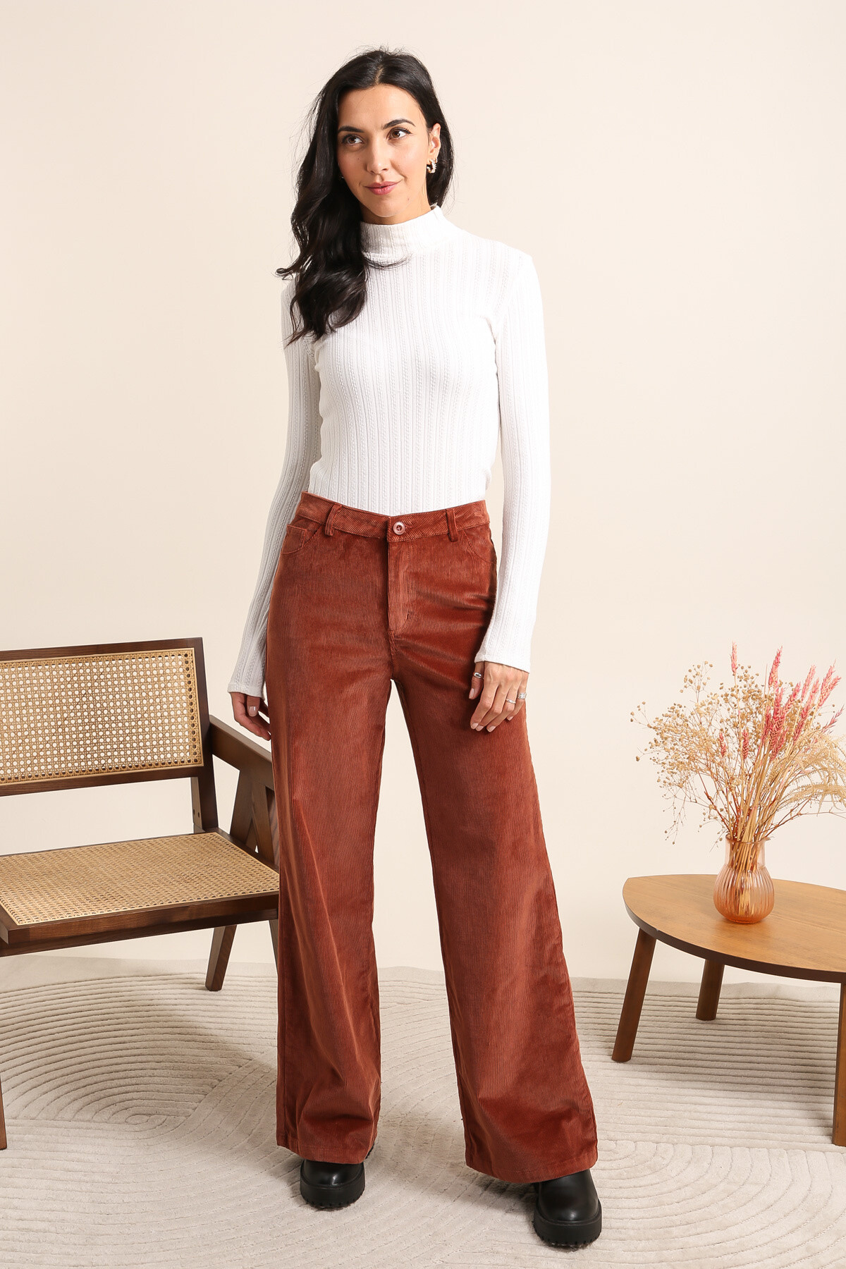Wholesaler Inspiration Studio - Corduroy Trousers