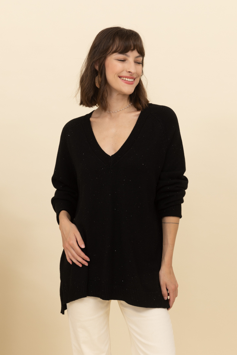 Wholesaler Inspiration Studio - V-neck viscose sweater with sequins