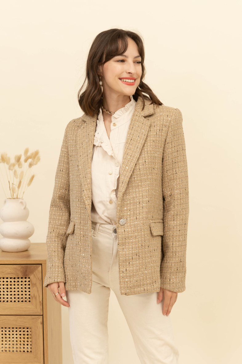 Mayorista Inspiration Studio - Chaqueta de tweed súper chic.