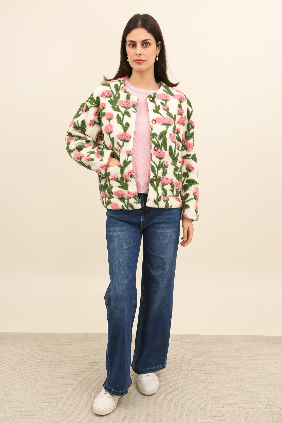 Mayorista Inspiration Studio - Chaqueta polar suave y cálida con estampado floral en relieve, llena de carácter.