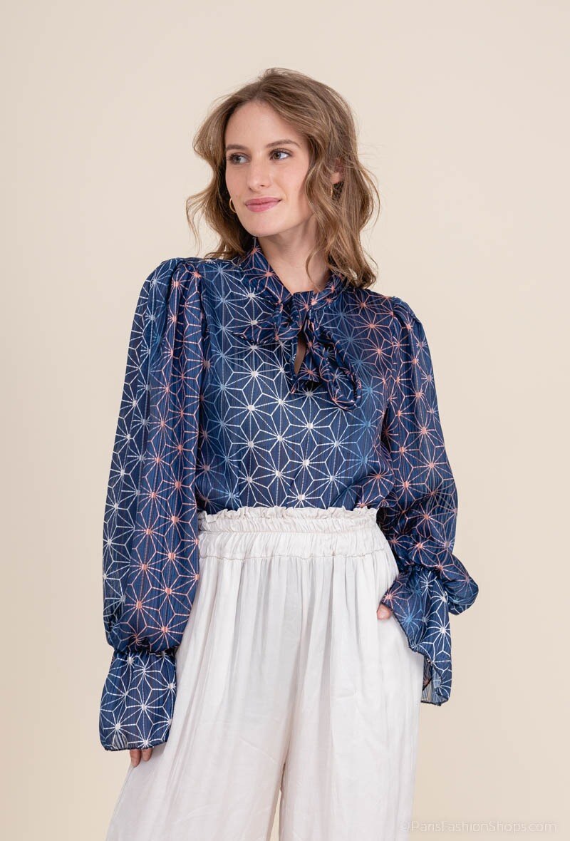 Mayorista INSTA GIRL OUTLET - Blusa de gasa con cuello con volantes y estampado de pañuelo