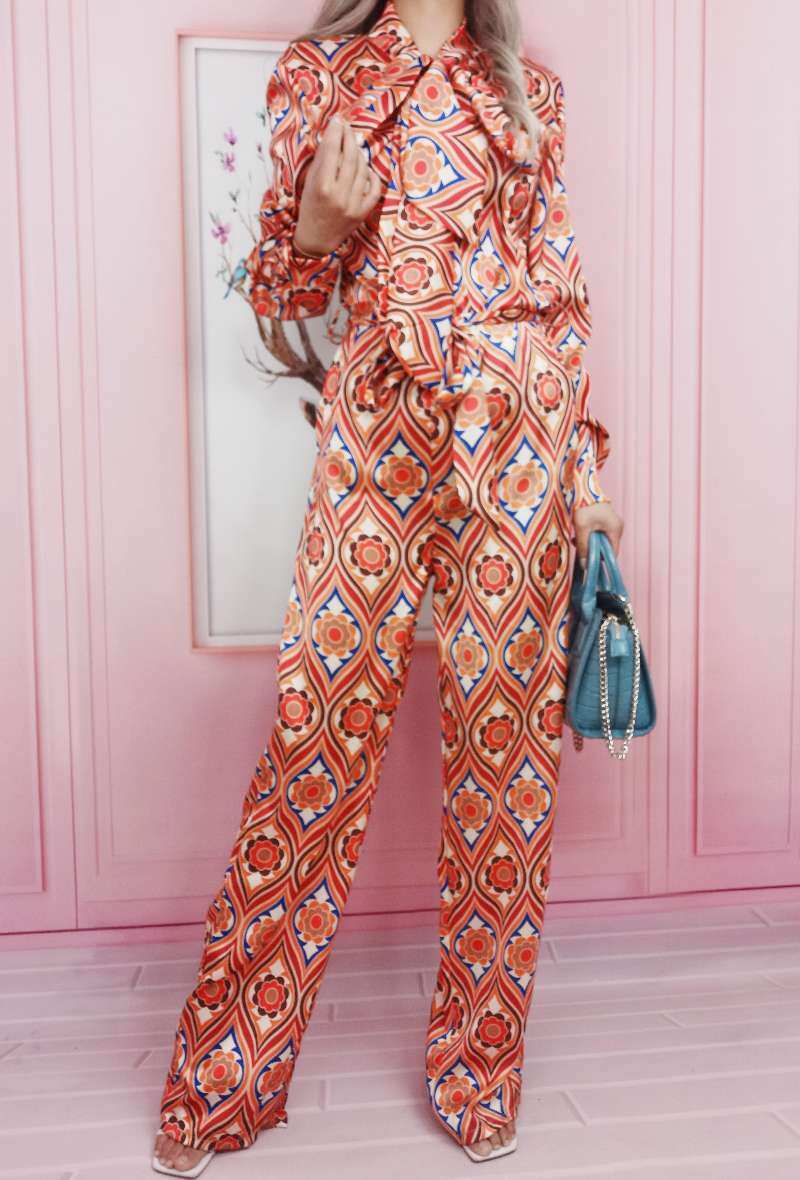 Wholesaler INSTA GIRL OUTLET - Satin printed suit