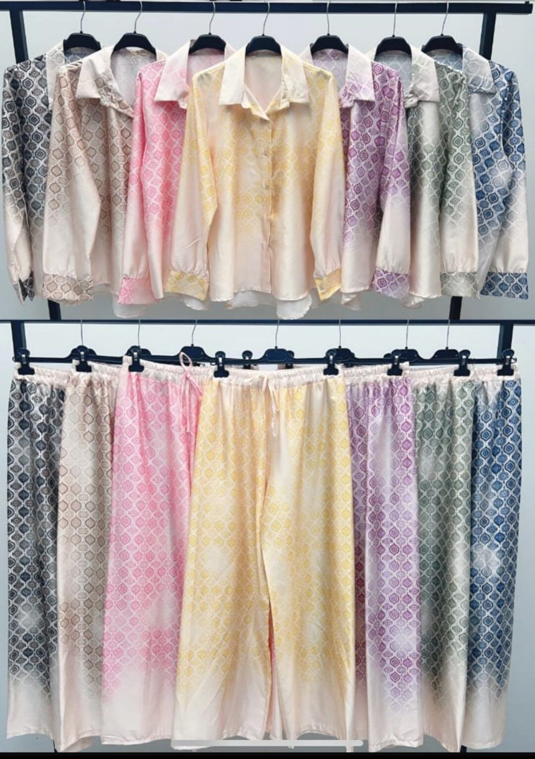 Wholesaler INSTA GIRL 1 - Printed shirt set & Large pants