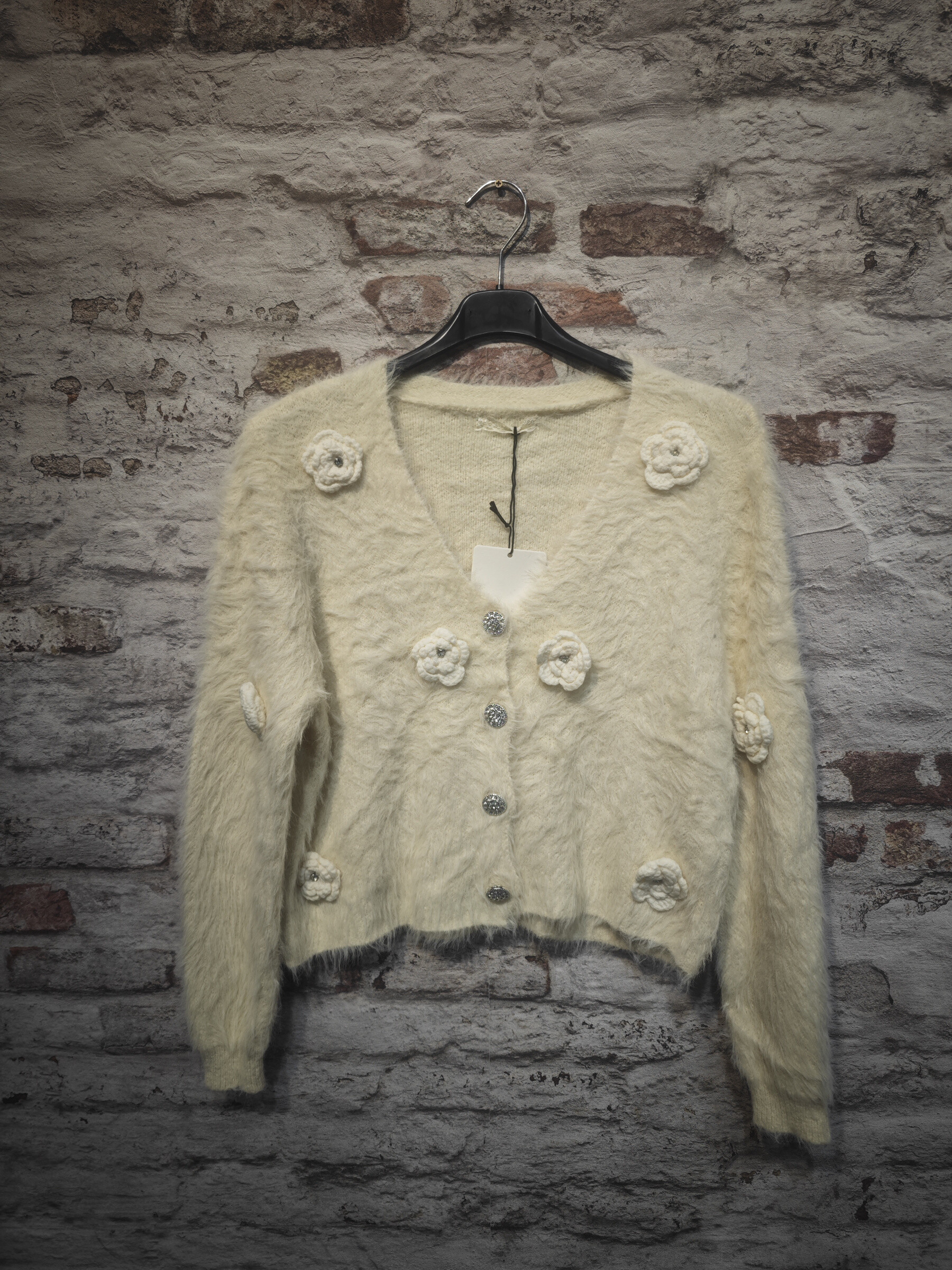 Wholesaler INSTA GIRL 1 - Casual vest with 3D crochet flowers