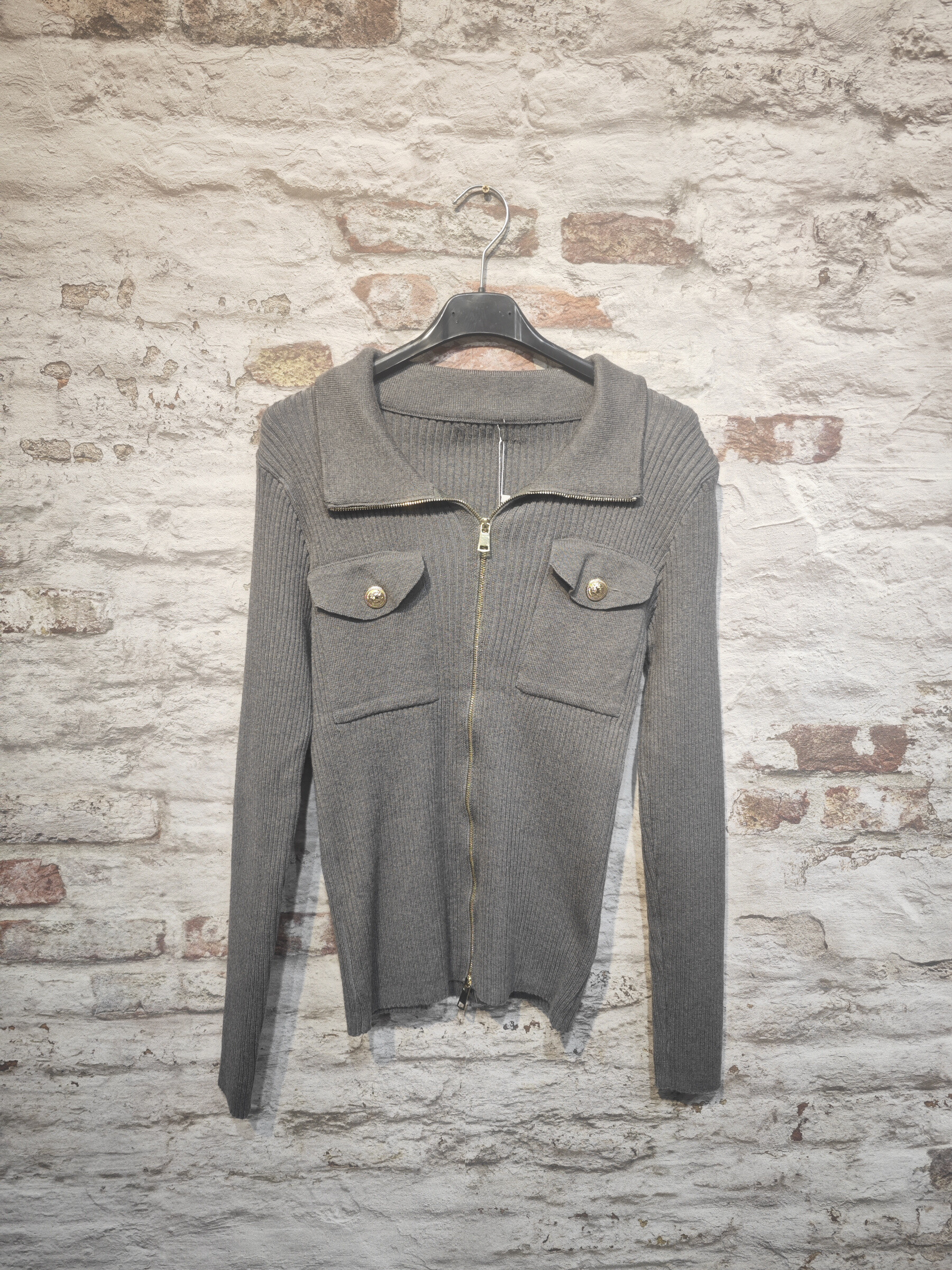 Wholesaler INSTA GIRL 1 - Vest with golden zipper