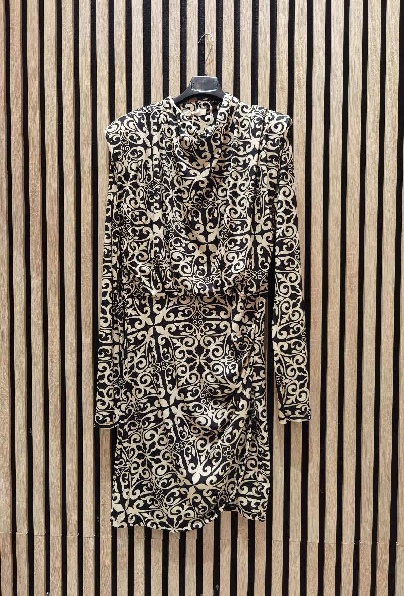 Mayorista INSTA GIRL OUTLET - Vestido con hombreras y estampado