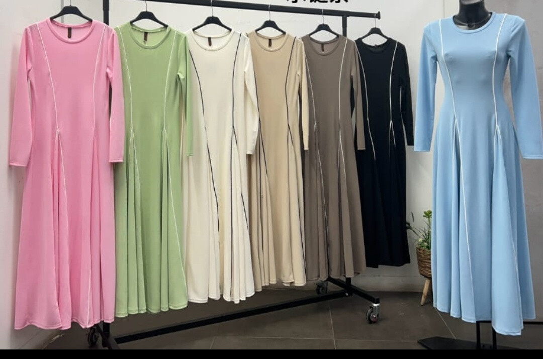 Wholesaler INSTA GIRL 1 - Long -sleeved ribbed dress with long sleeves