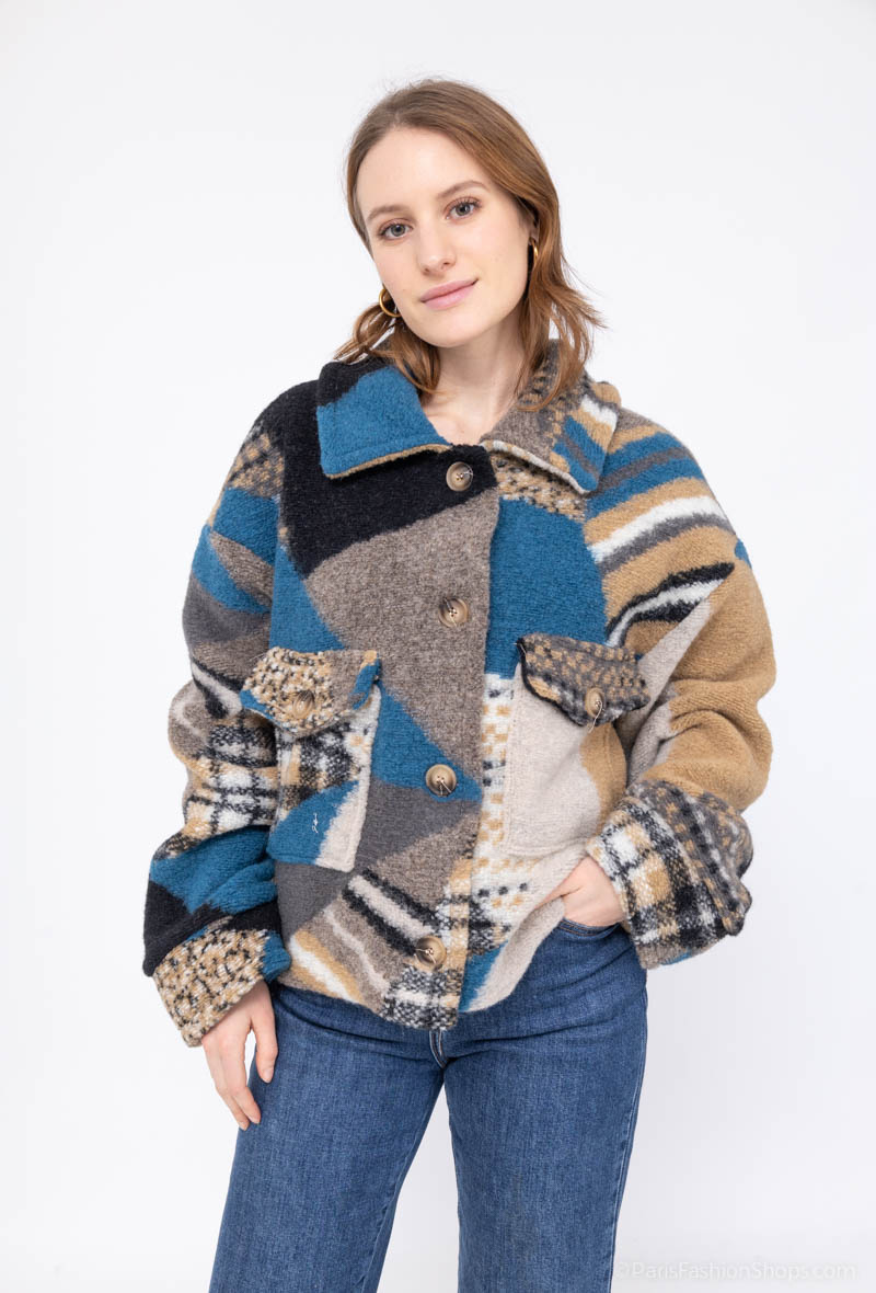Wholesaler INSTA GIRL 1 - Short printed wool jacket