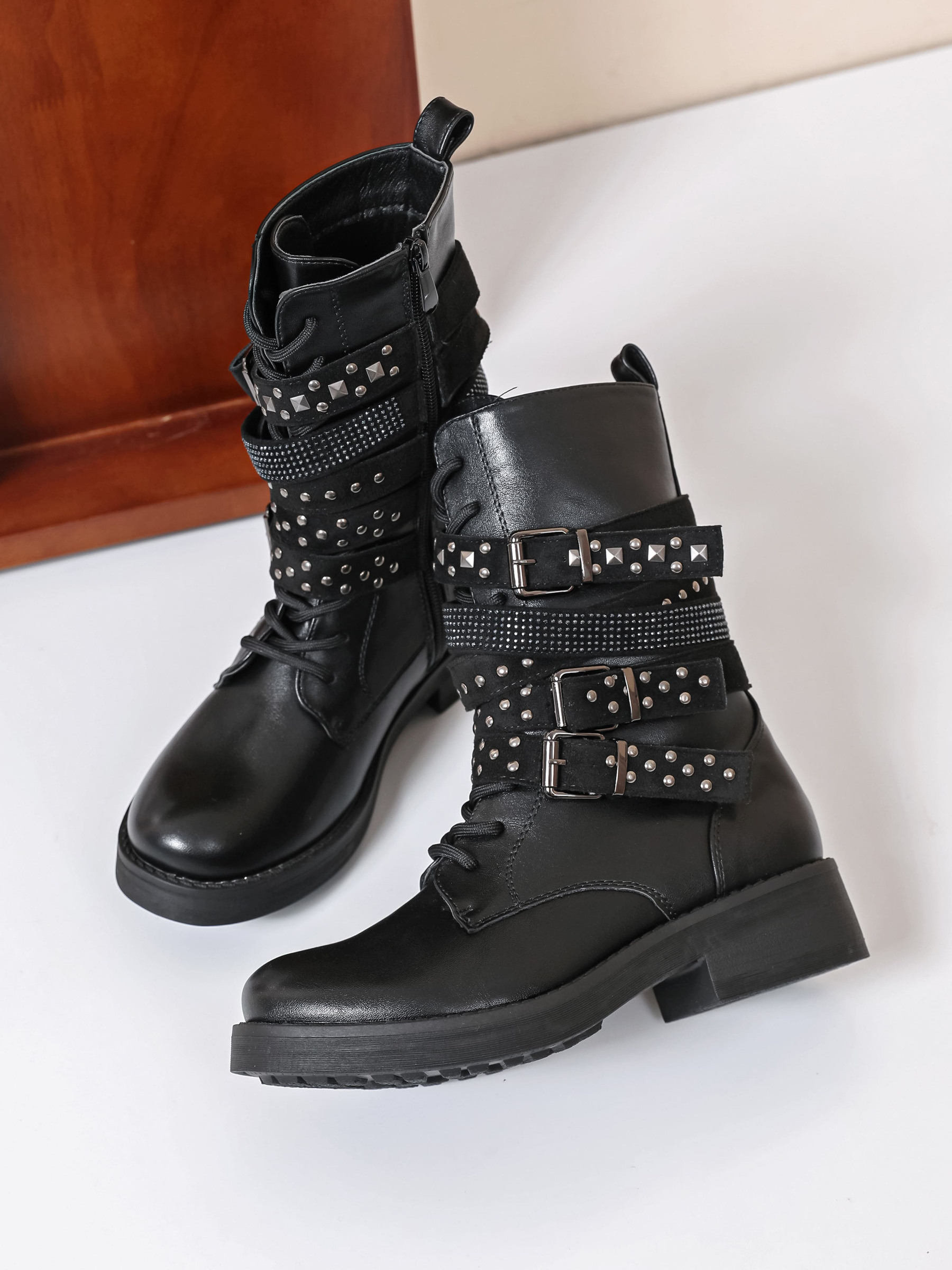Wholesaler ISABAC - NOEMI BIKER BOOTS WITH STUDS AND BUCKLES