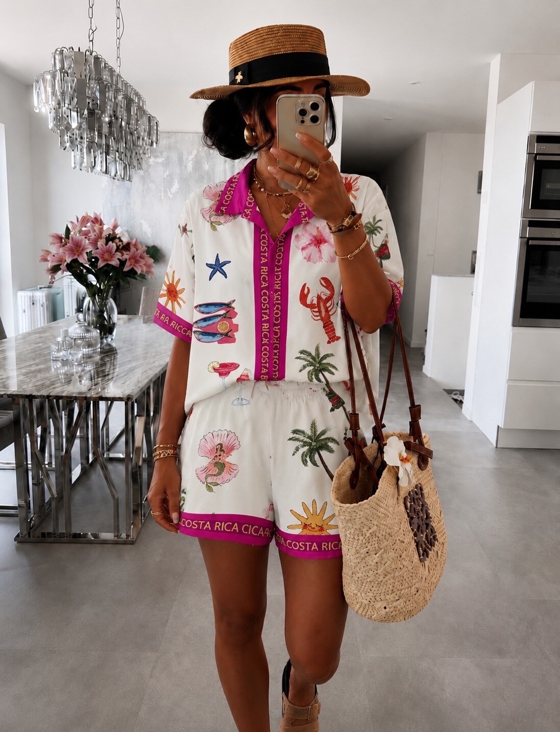 Großhändler ISSYMA - Sommerliches, bunt bedrucktes Hemd und Shorts-Set