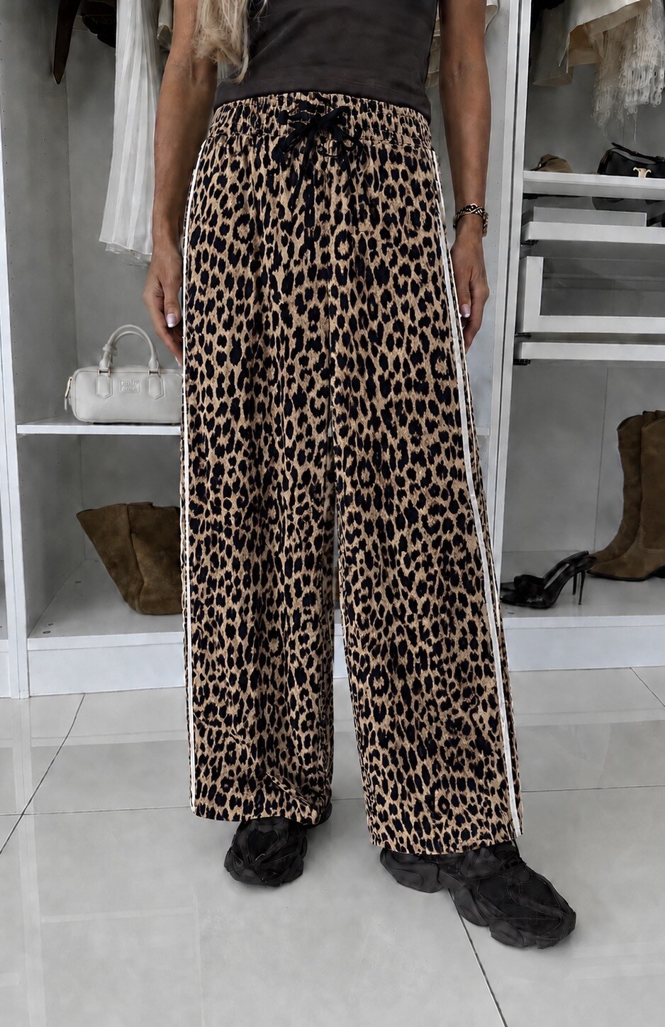 Wholesaler ISSYMA - Animal print wide-leg striped joggers
