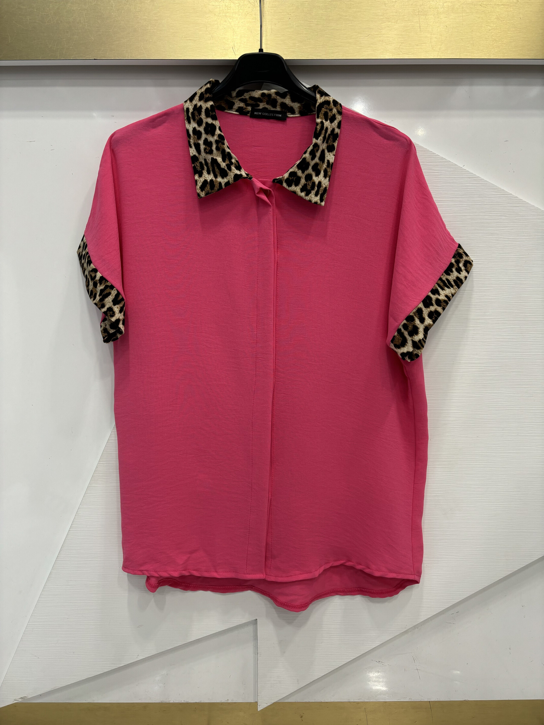 Wholesaler ISSYMA - Leopard neck and sleeve shirt