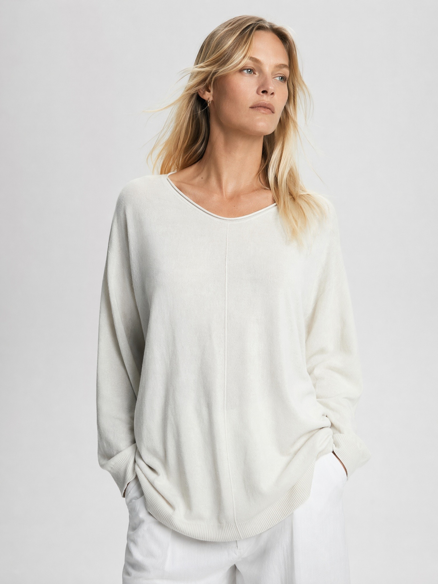 Wholesaler IT FASHION MODA - Oversized sweater for autumn and winter