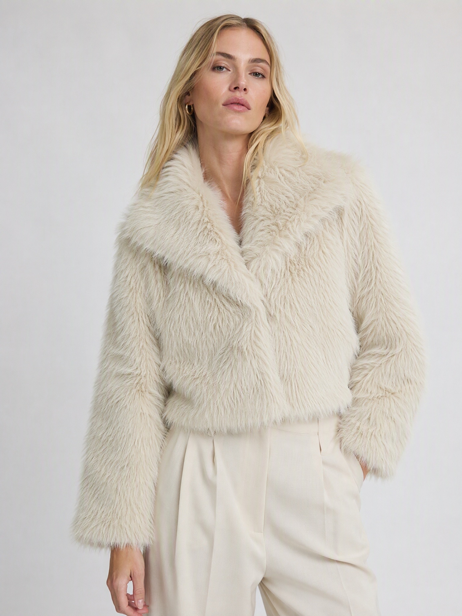 Wholesaler IT FASHION MODA - Women's Fur Jacket