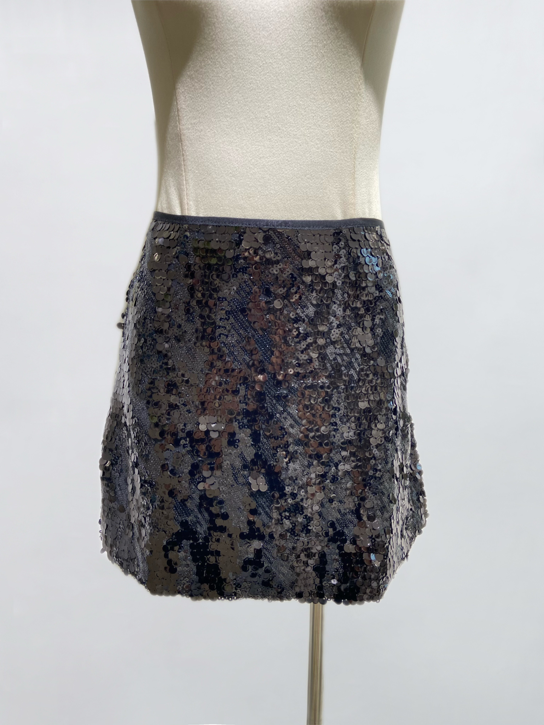 Wholesaler IVIVI - SHORT SEQUIN SKIRT - BLACK