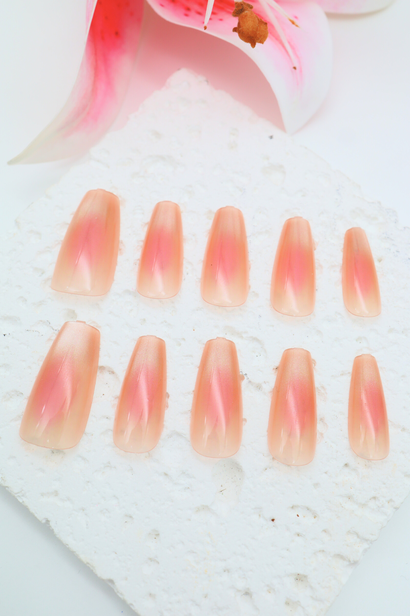Großhändler J'AIME GEMME - Falsche Nagelpresse auf Nägeln