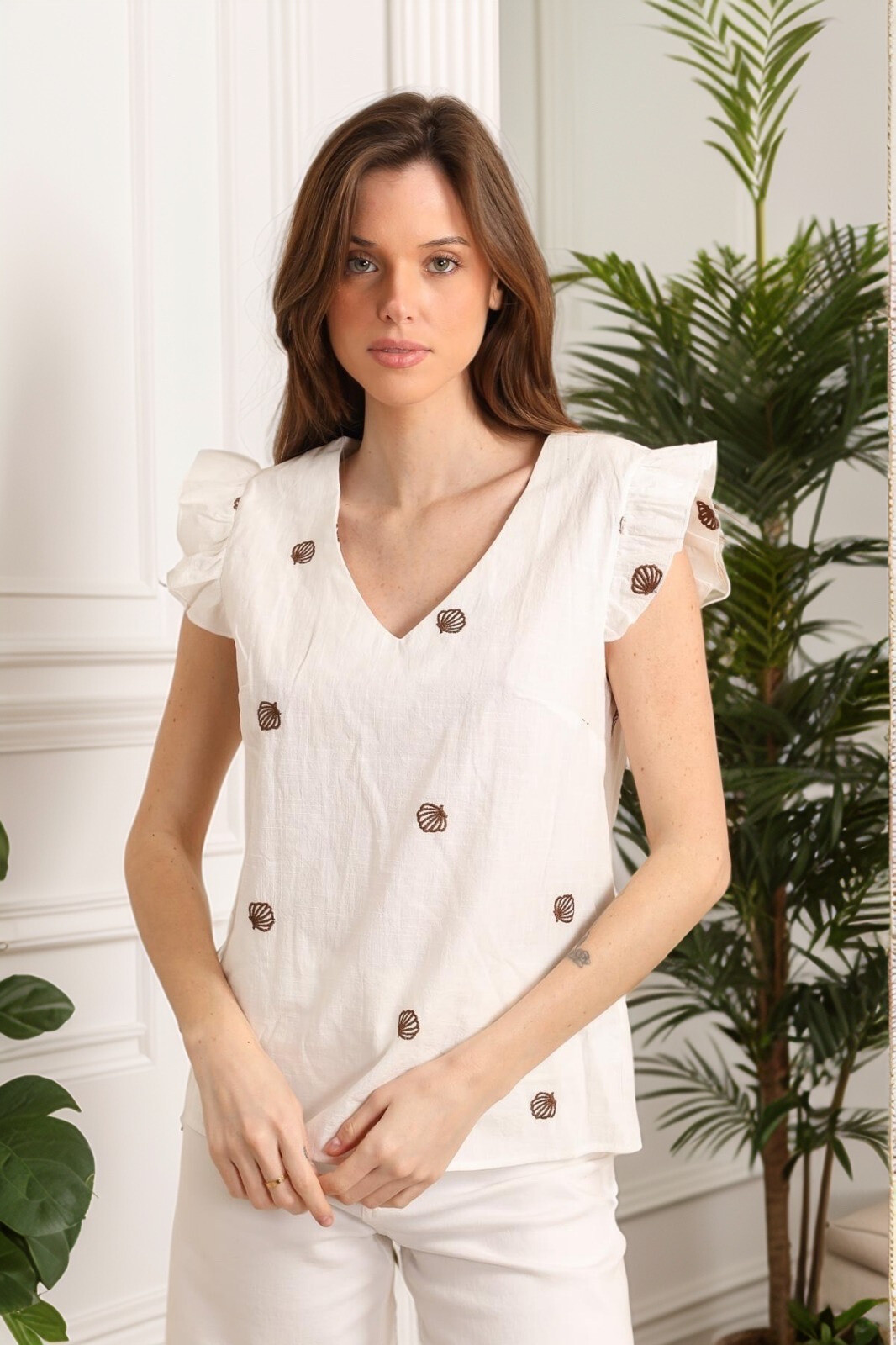 Großhändler J&H Fashion - Wäsche -Tanktop mit Lenkrad, Stickerei Goldene Blumen Erleichterung