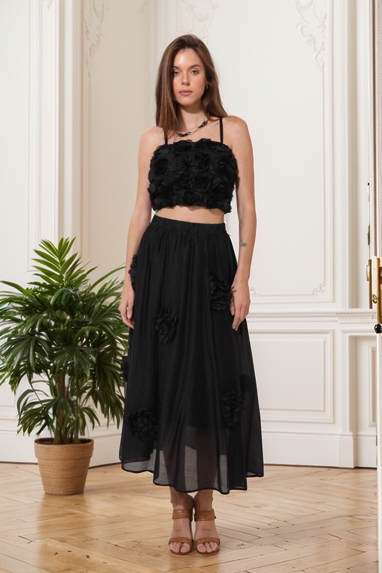 Wholesaler J&H Fashion - Fluid high waist flared skirt with 3d relief flowers