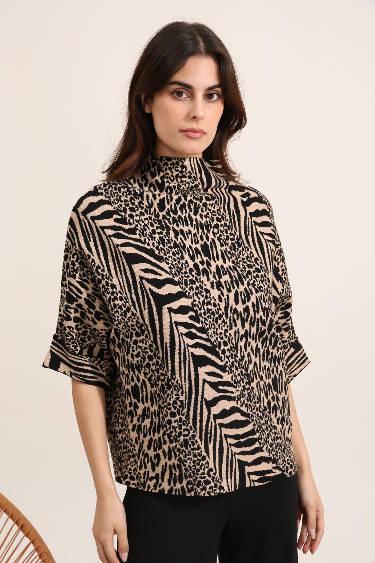 Großhändler J&H Fashion - Übergroßer, ärmelloser Strickpullover mit Stehkragen im Leoparden-/Zebramuster