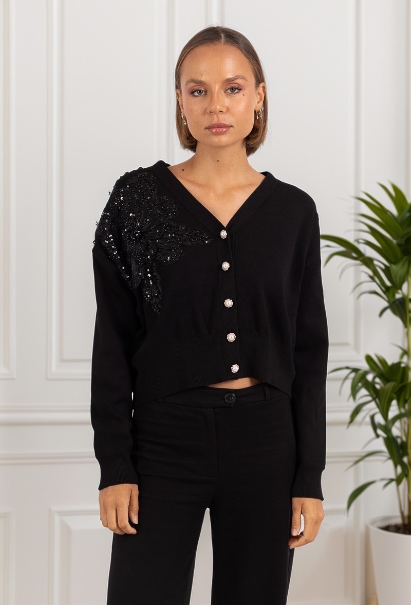 Grossiste J&H Fashion - Cardigan / pull en maille oversize avec fleur 3d relief strassé et perlé