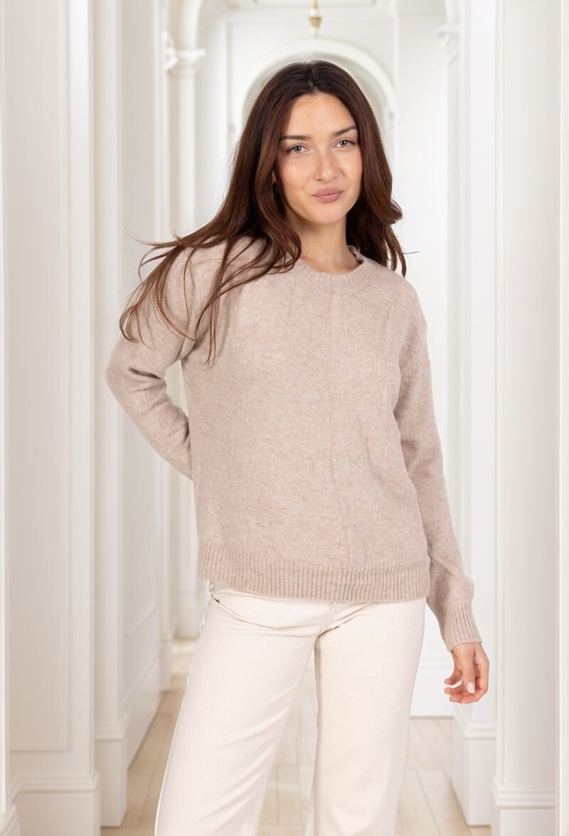 Mayorista J&H Fashion - Jersey de punto fluido, corte recto, cuello redondo atemporal