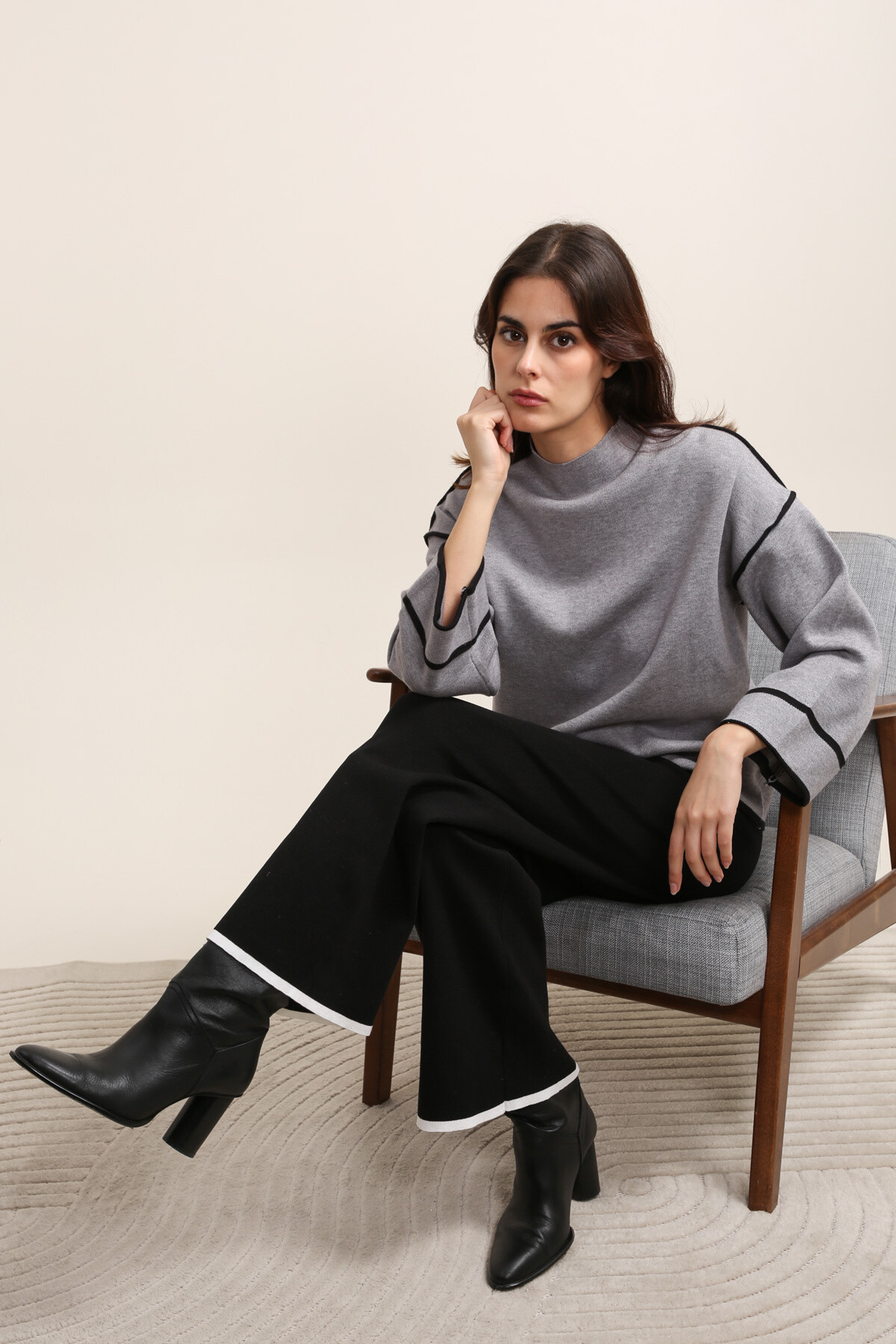 Großhändler J&H Fashion - Zeitlos schicker, übergroßer Strickpullover