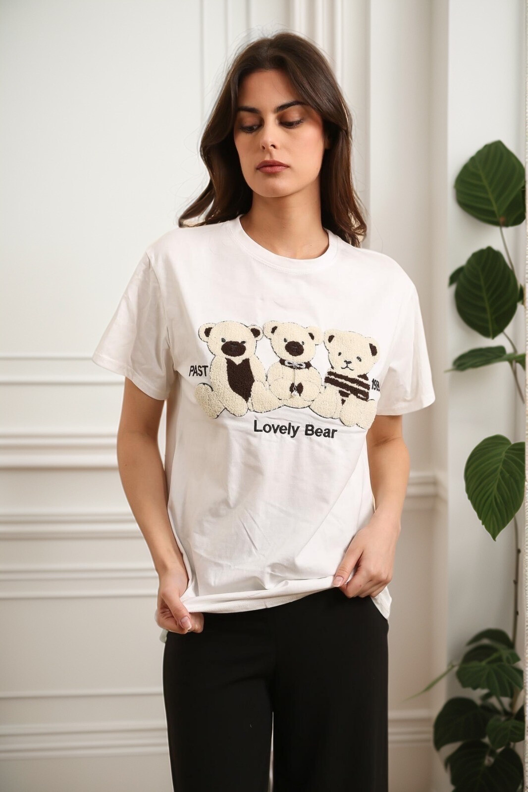 Grossiste J&H Fashion - T-shirt en coton avec ours 3d relief et strasses