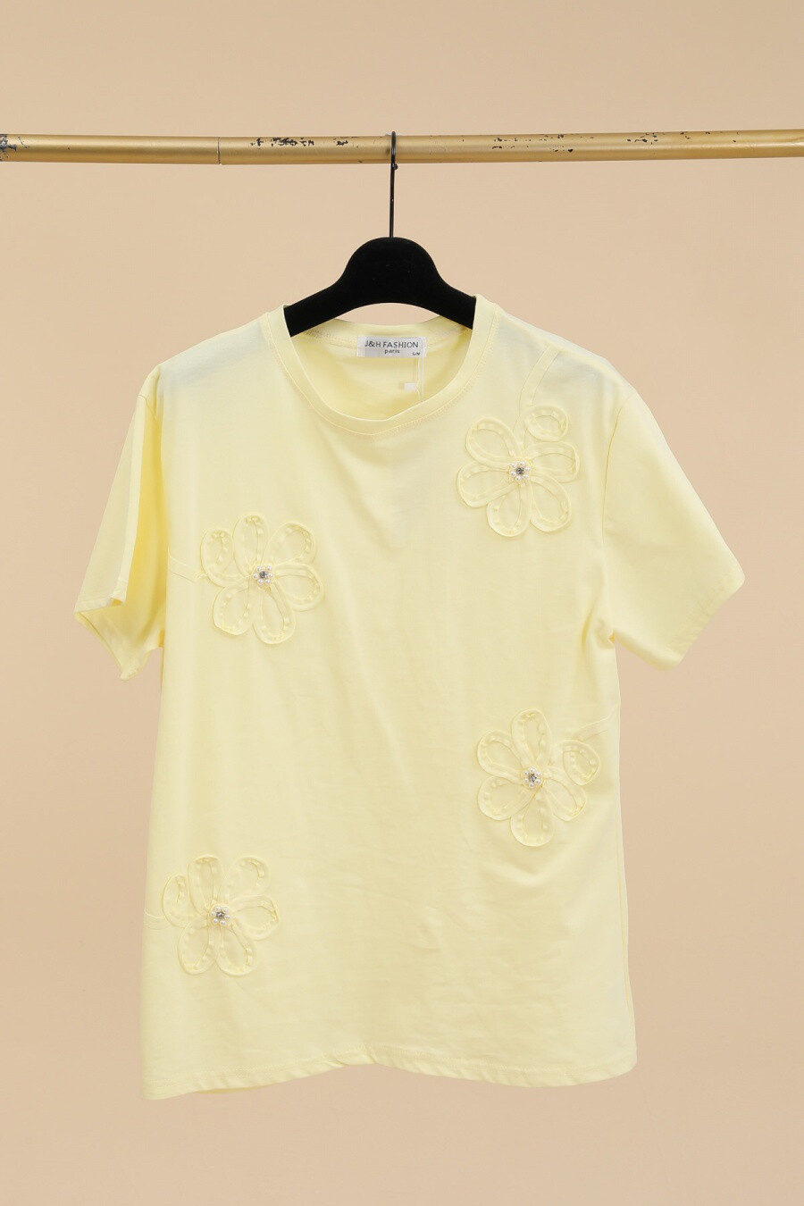 Grossiste J&H Fashion - T-shirt en coton avec fleurs 3D relief  décoratif