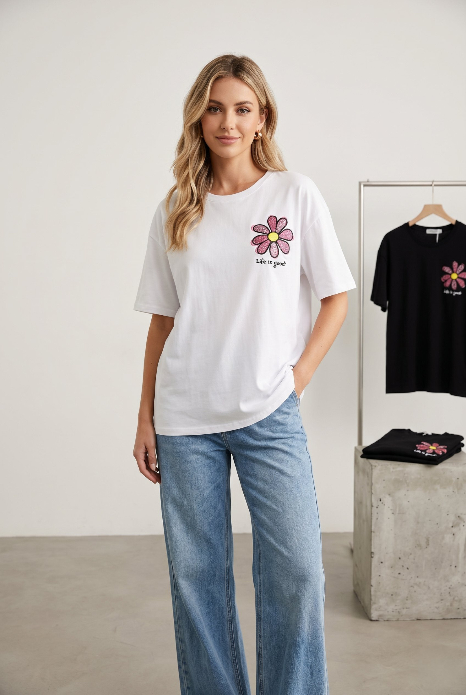 Wholesaler J&H Fashion - White T-shirt with pink flower sequins