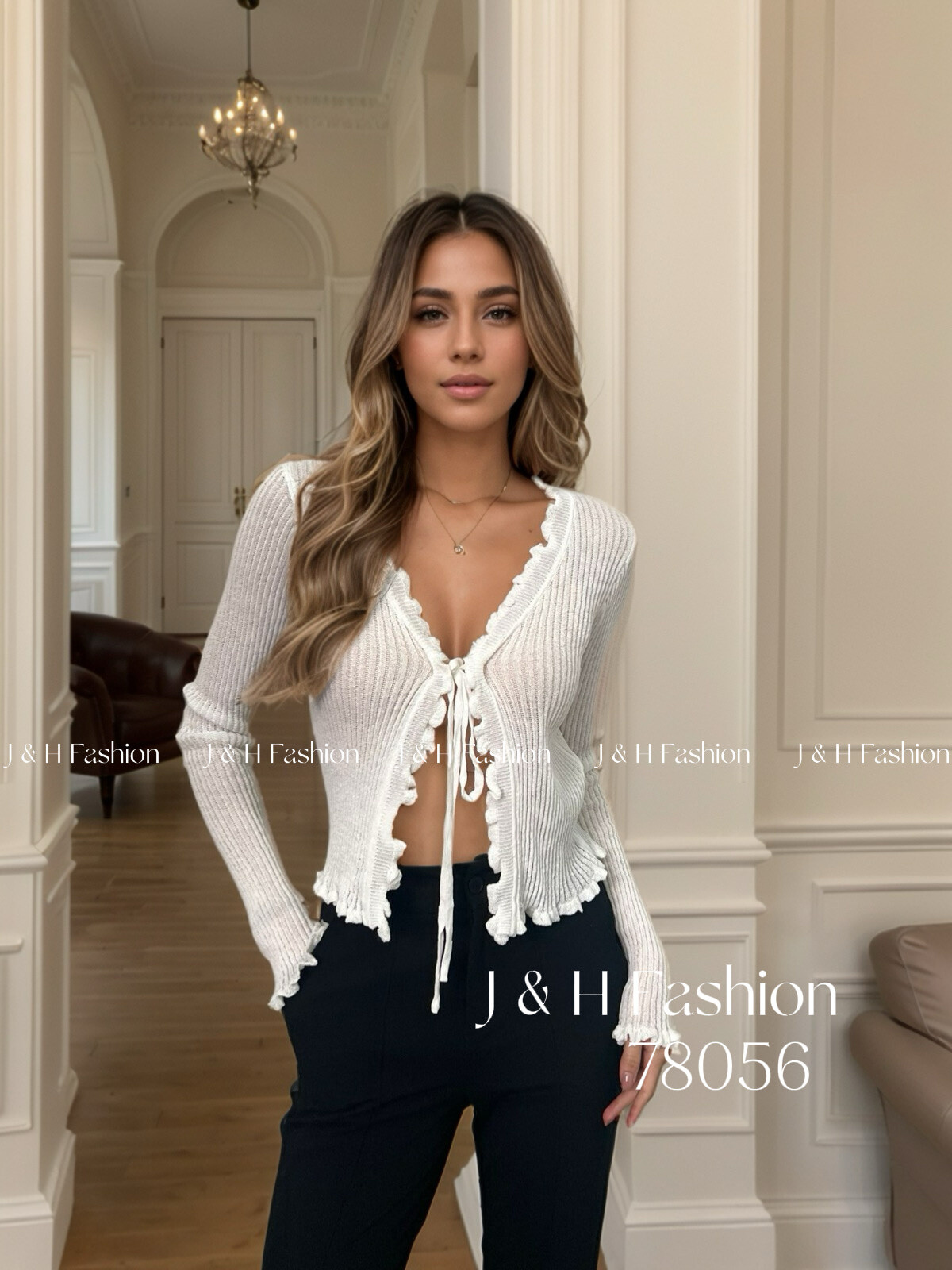 Großhändler J&H Fashion - Halbtransparentes Tanktop mit Knopf vor weiblicher Rippen