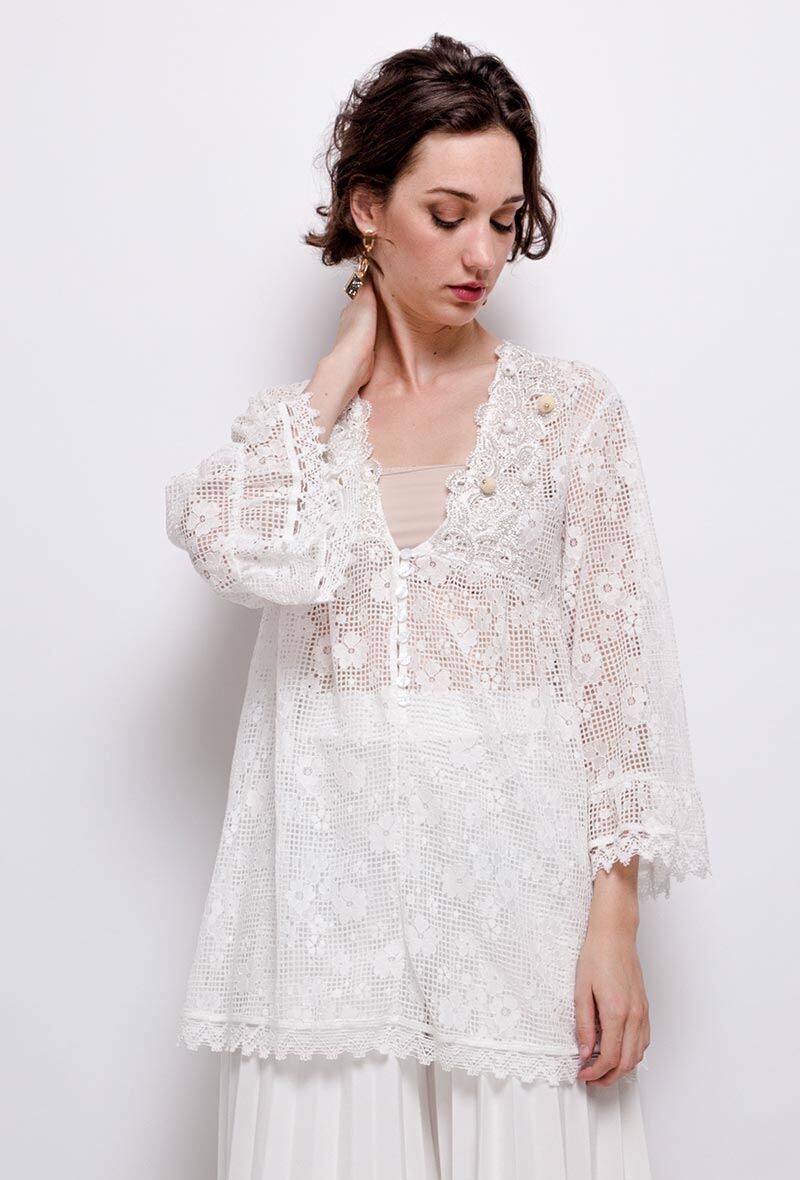 Grossiste J&L - Blouse bohème en dentelle