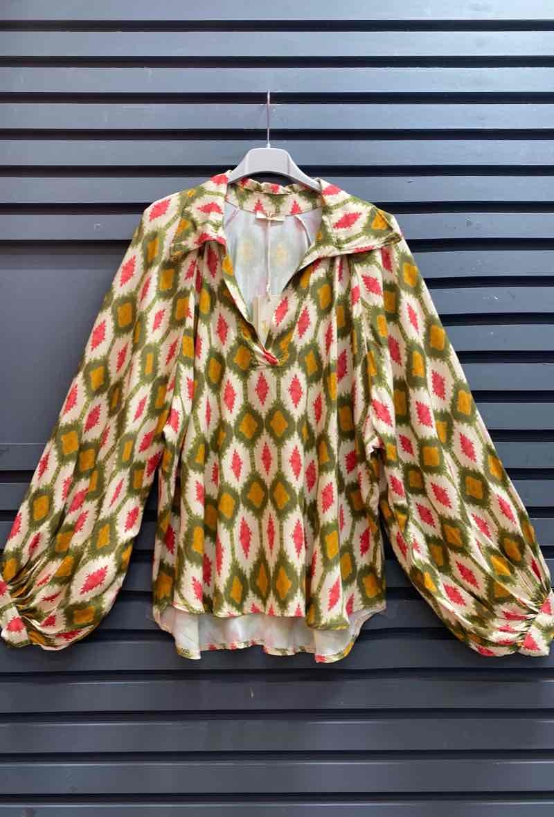 Wholesaler J&L - Graphic print blouse