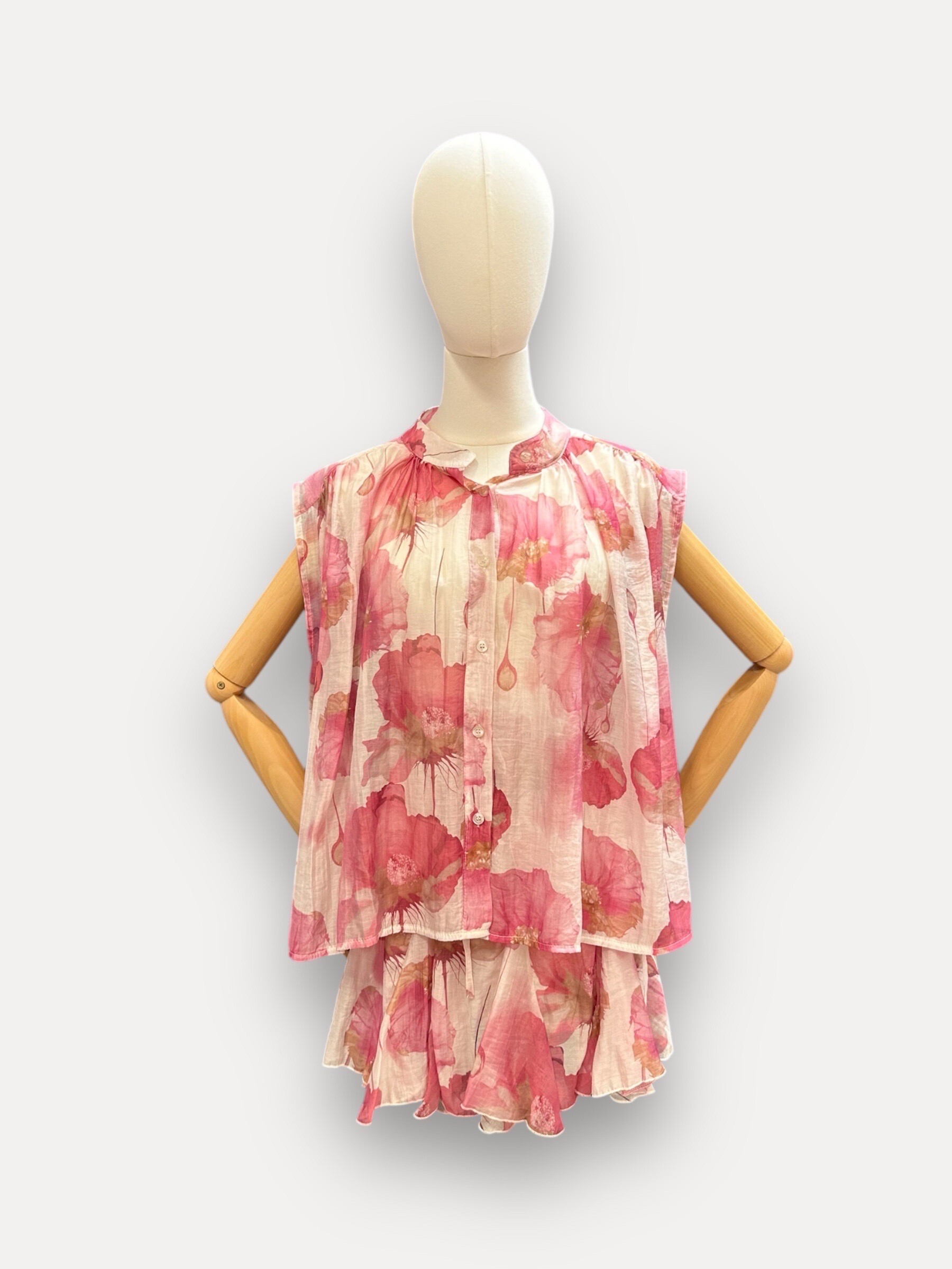 Grossiste J&L - Blouse Sans Manches Légère Avec Imprimée Fleuri En Lyocell