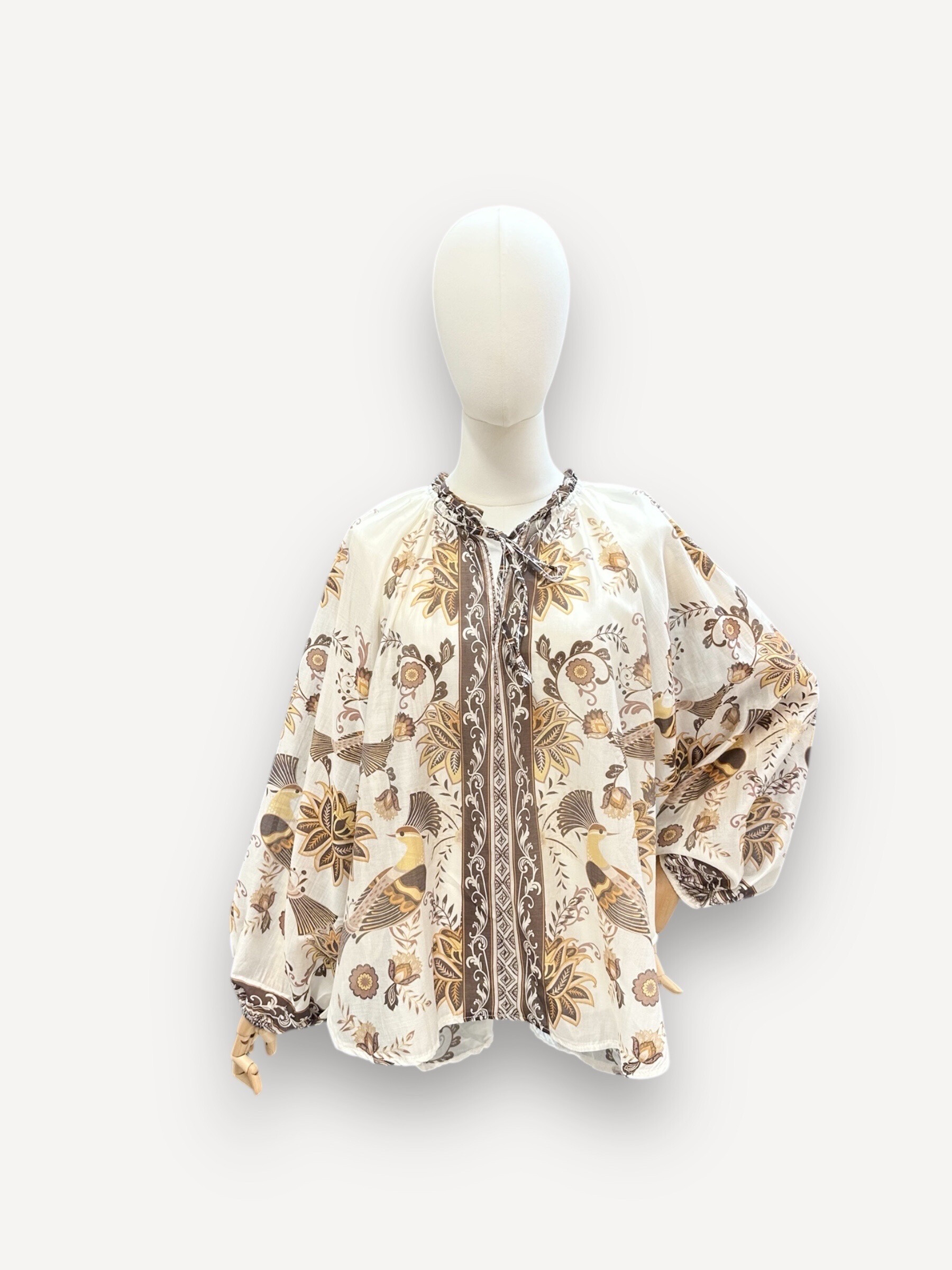 Wholesaler J&L - Light -sleeved light blouse with pattern