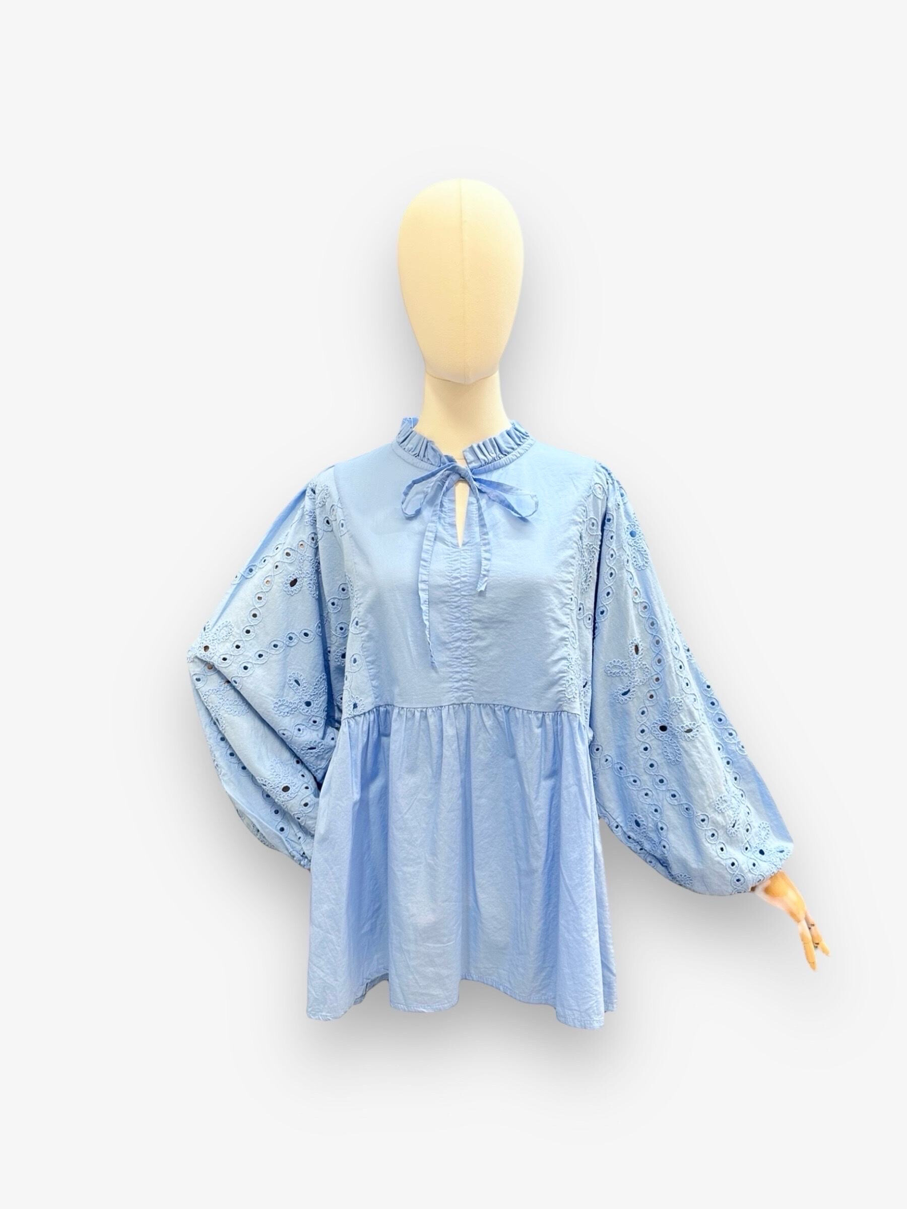Wholesaler J&L - Long sleeve blouse with English embroidery