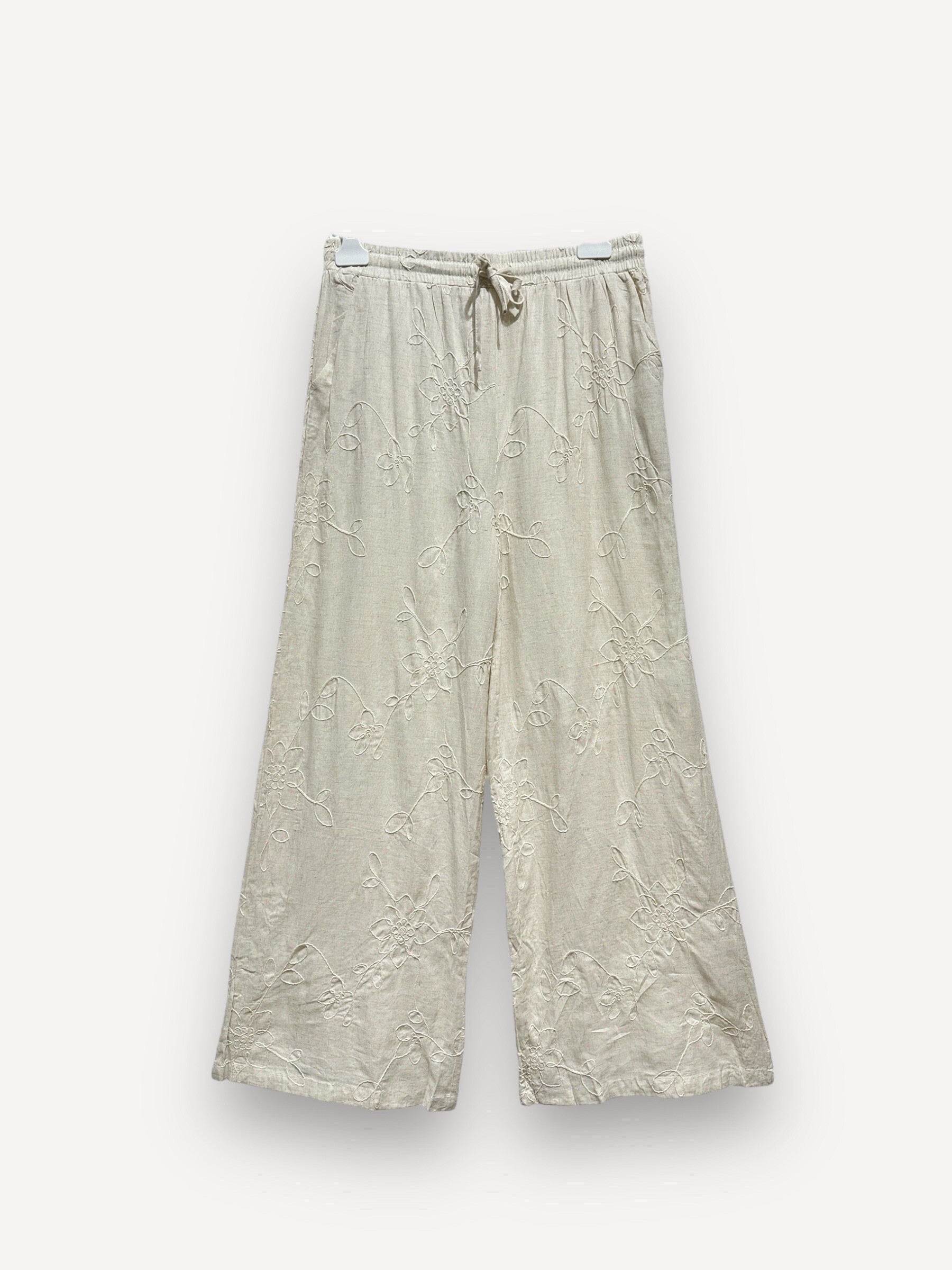 Wholesaler J&L - Large linen pants with flower embroidery