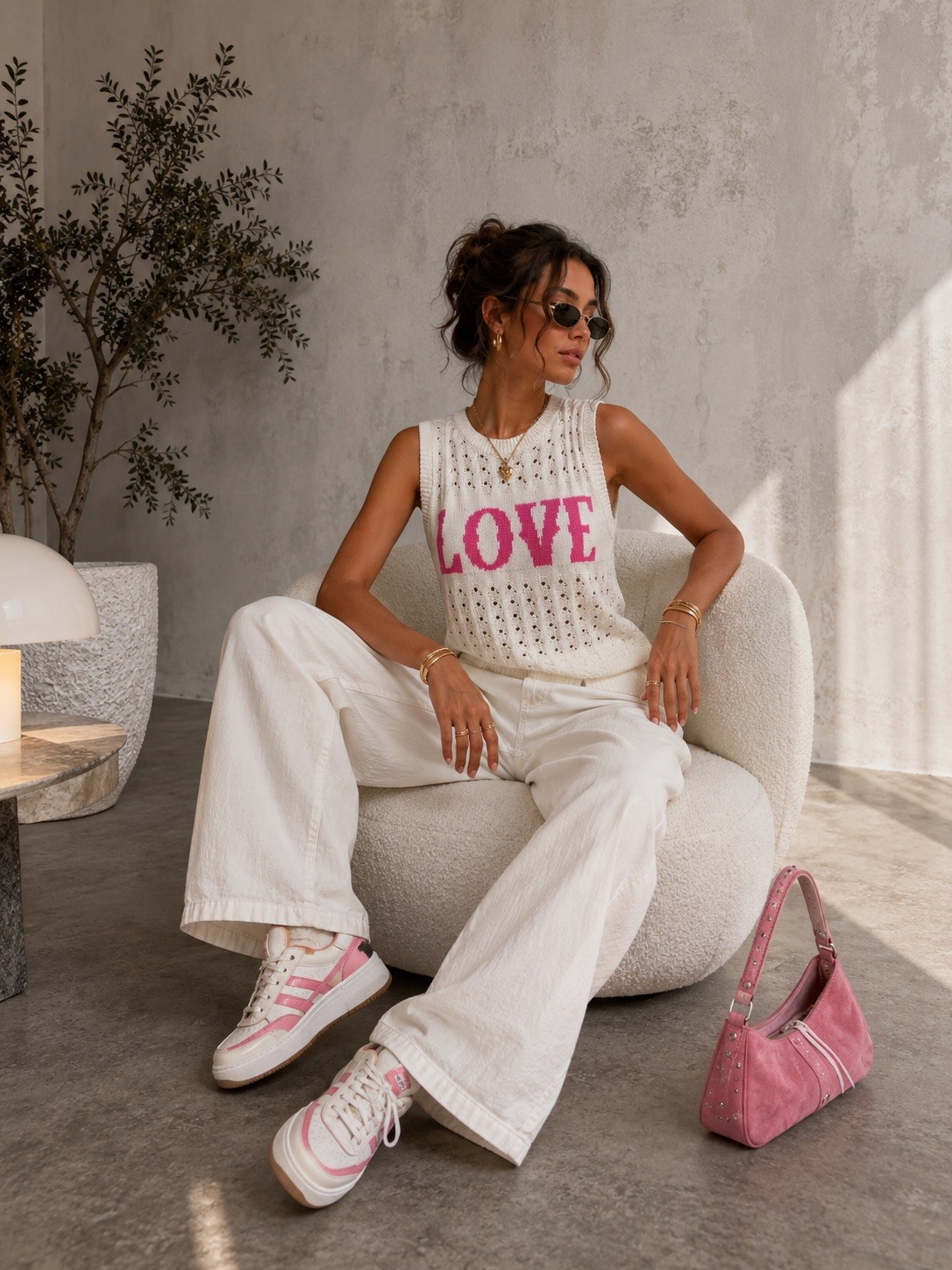 Großhändler J&L - Ärmelloser Zopfmuster-Pullover Love