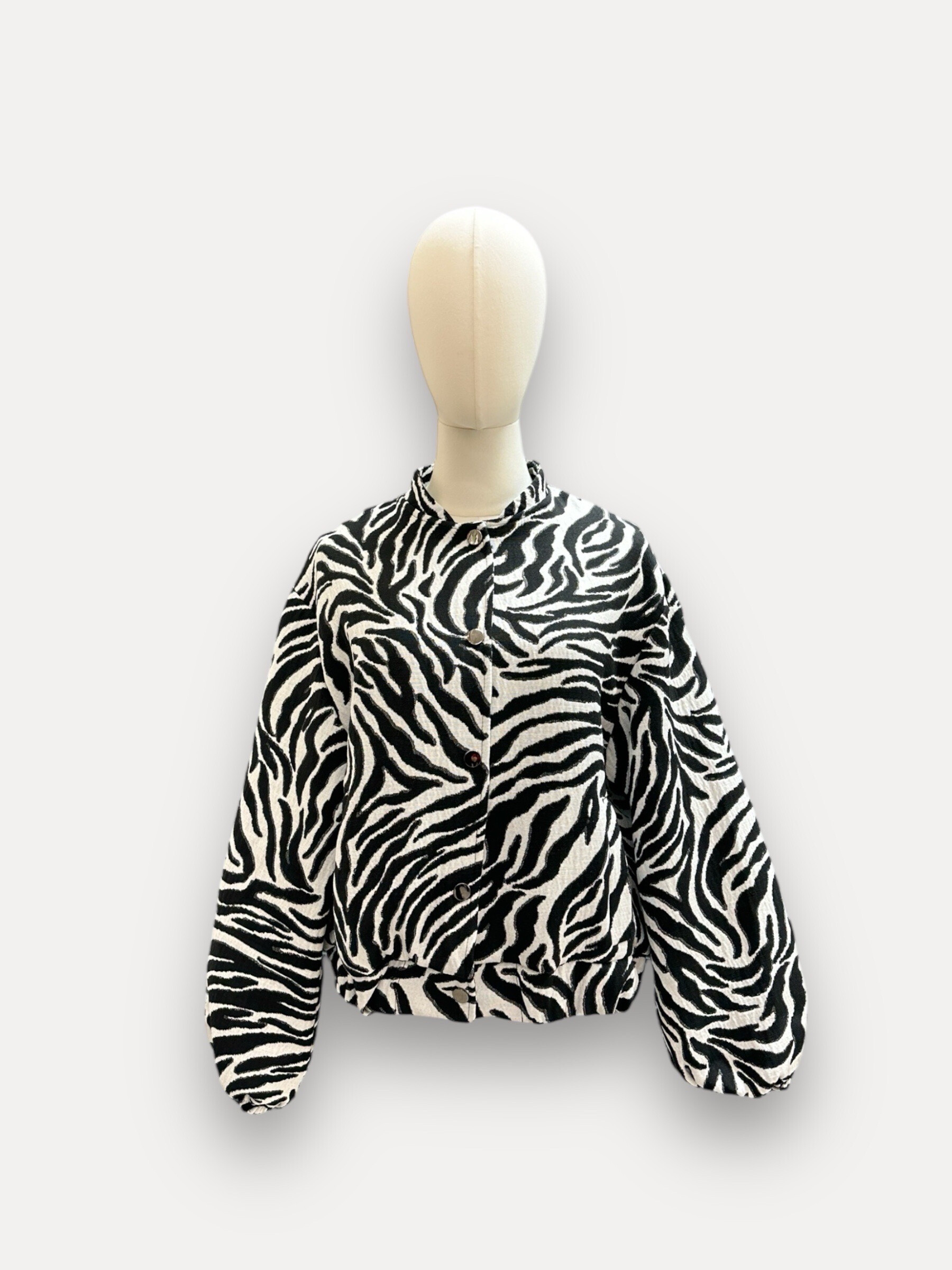 Wholesaler J&L - Zebra Pattern Long Sleeve Vest