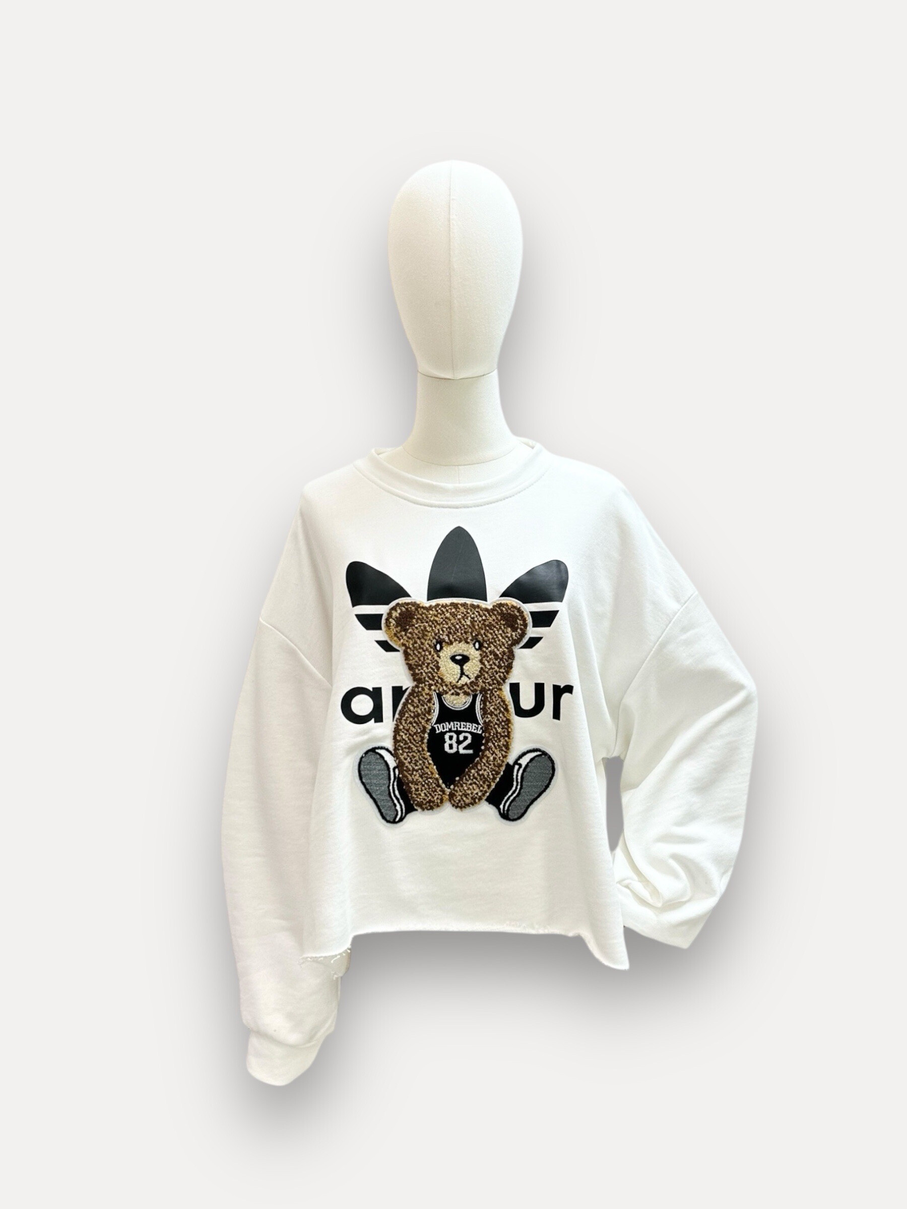 Wholesaler J&L - Long sleeve sweater with patchwork bear and love lettering