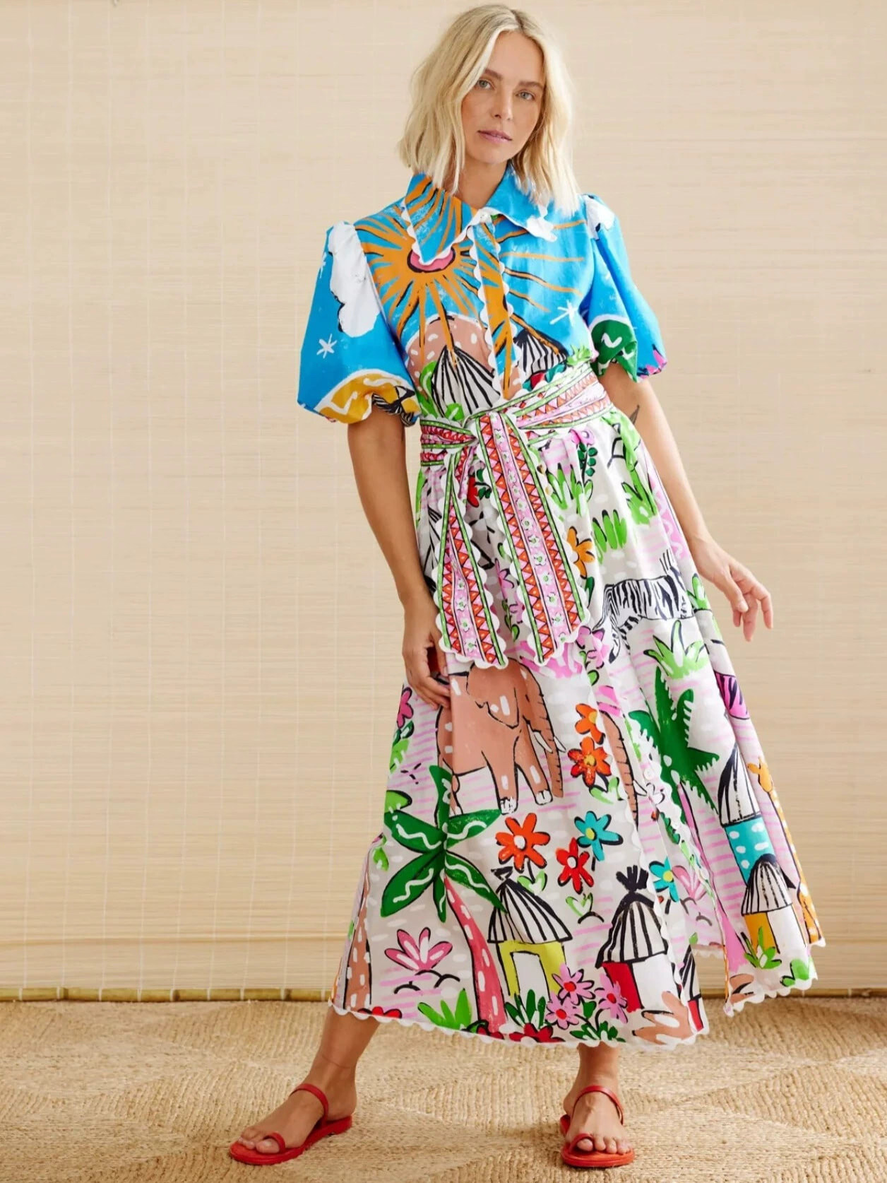 Mayorista J&L - Vestido Largo Estampado Tropical con Cinturón Anudado