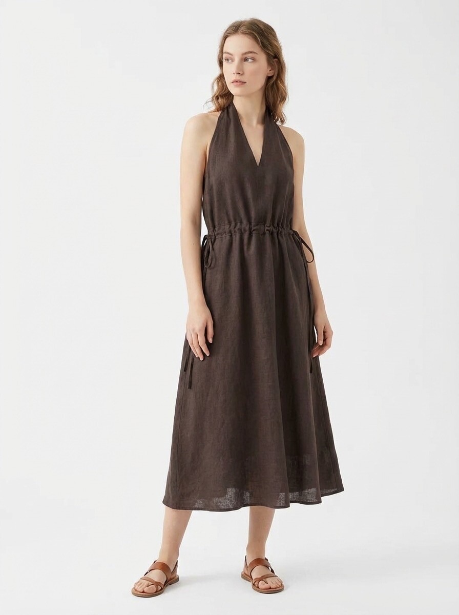 Mayorista J&L - Vestido Largo Fluido con Cuello Halter y Cintura Ajustada