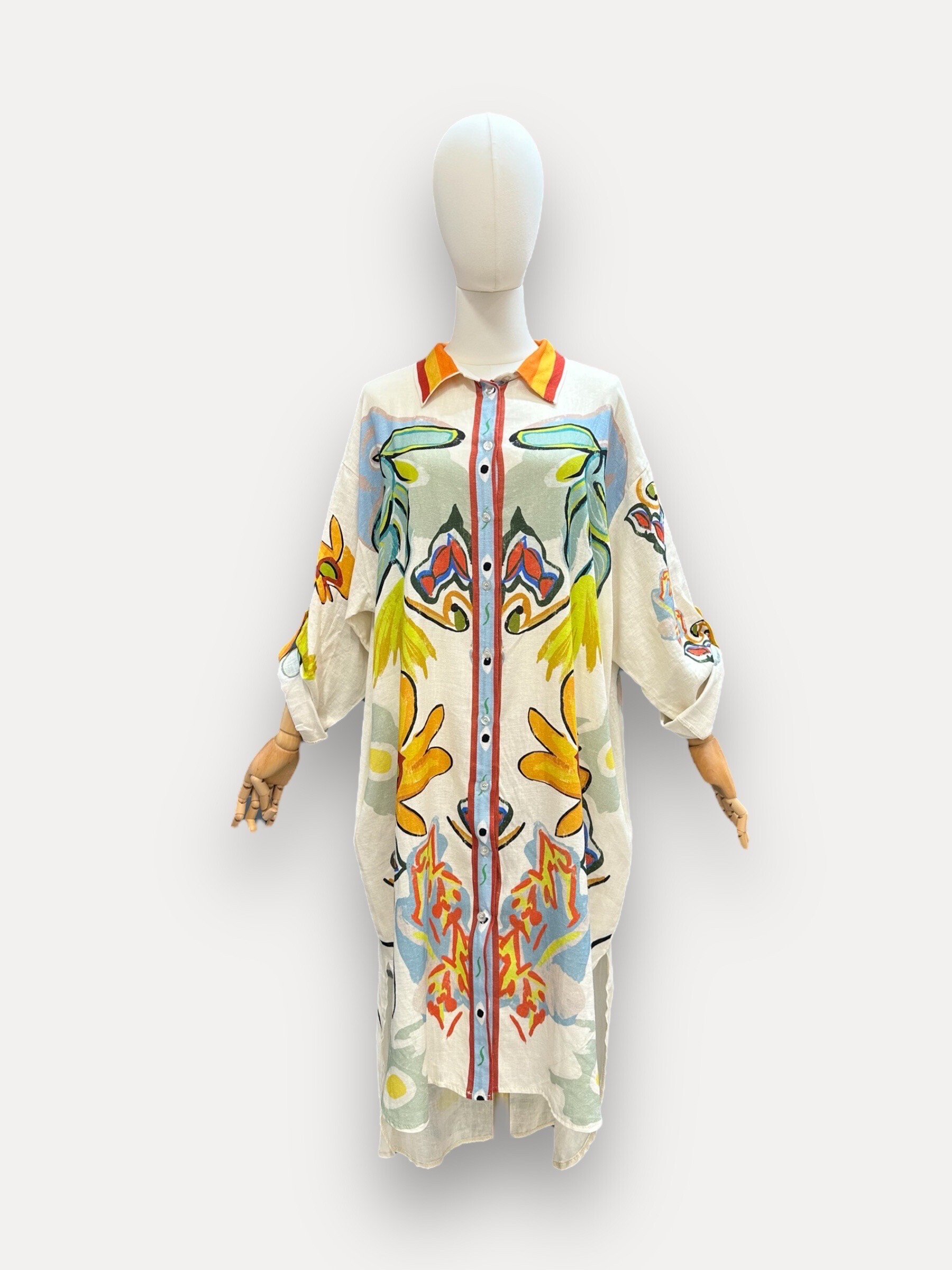 Wholesaler J&L - Maximum shirt dress with long sleeves abstract symmetrical print