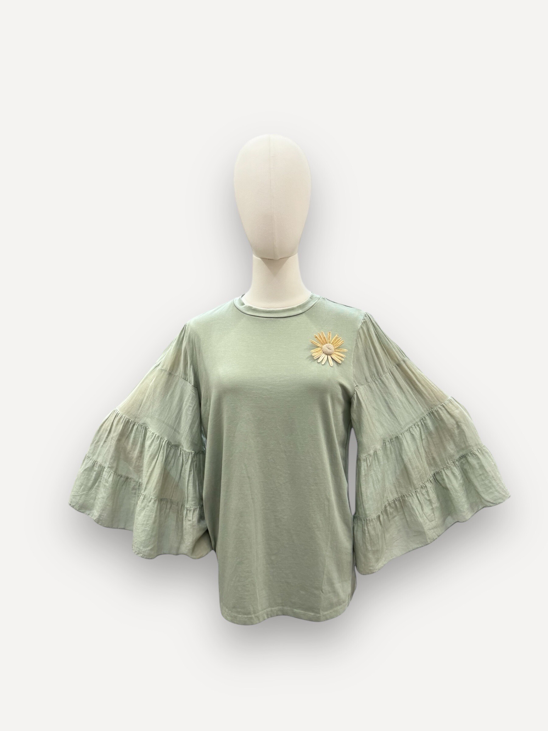Mayorista J&L - Camiseta de manga larga mientras vuela con huso de flores