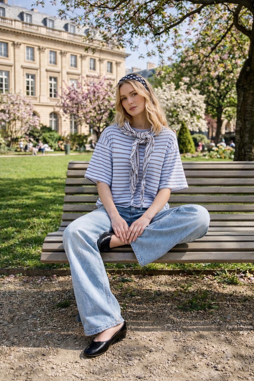 Grossista J&L - T-Shirt Ampia a Righe con Sciarpa Coordinata