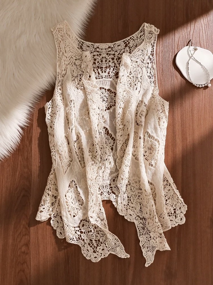 Wholesaler J MODA - Openwork Lace Vest